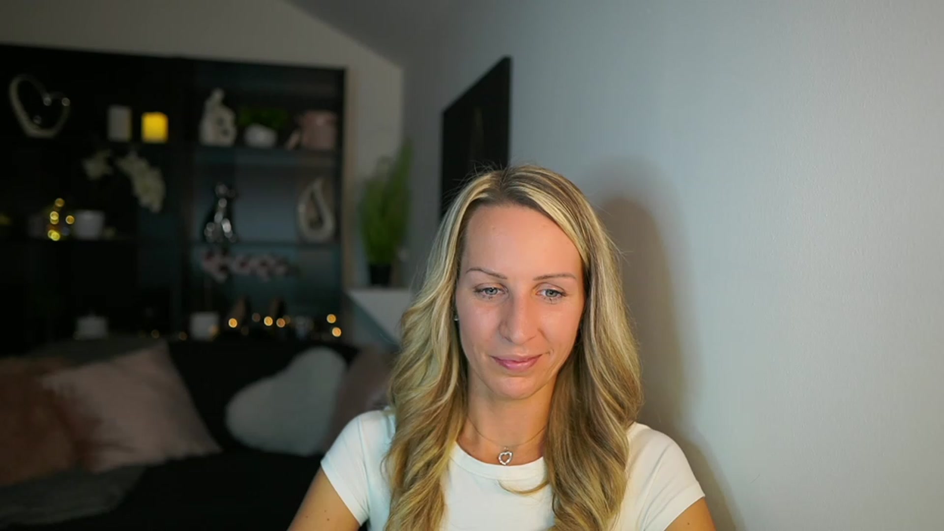 Gallery image thumbnail from Nikki__Sexx__'s myfreecams stream on, 10/23/2023, 20:00 image 10 of 20