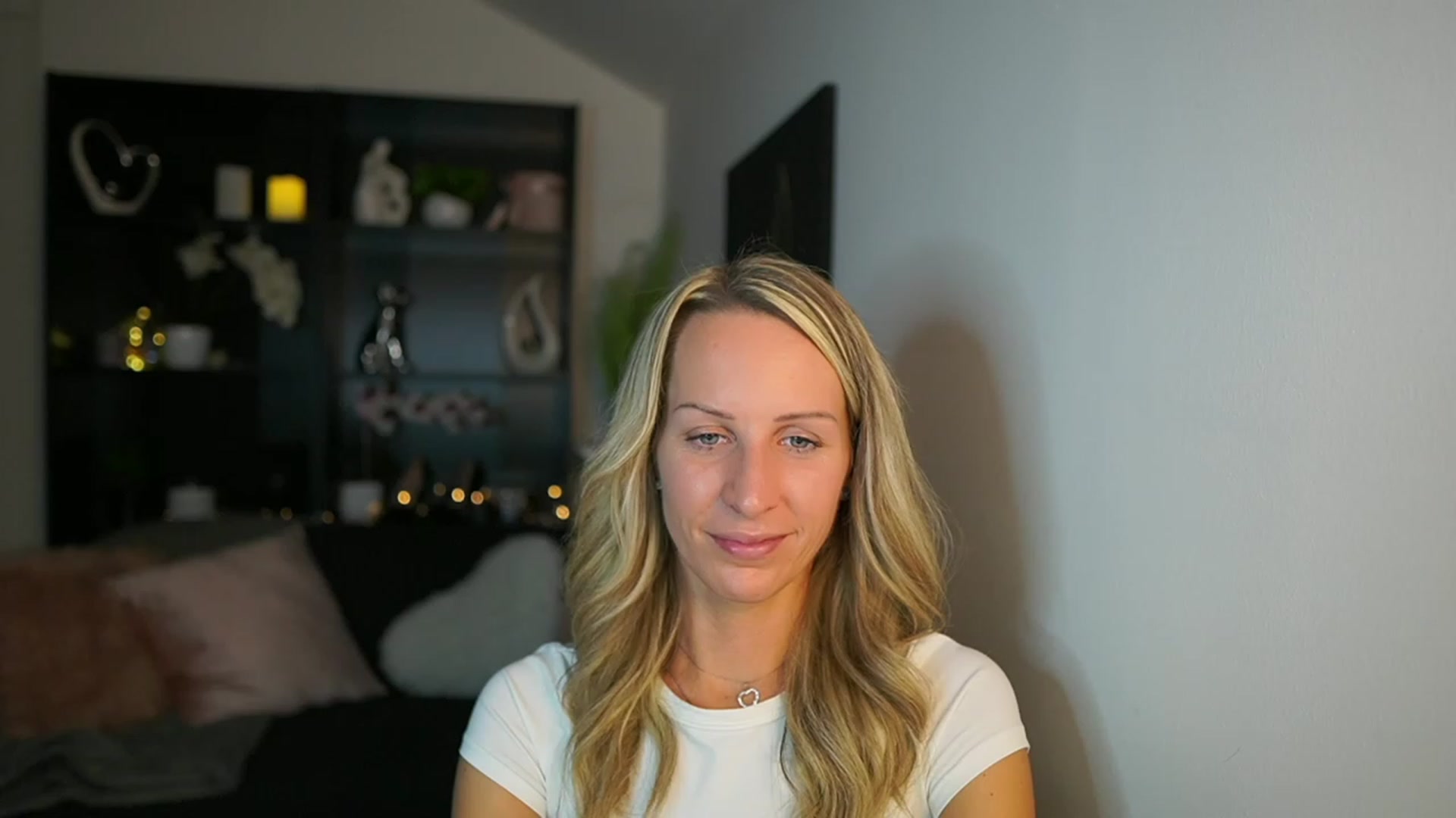 Gallery image thumbnail from Nikki__Sexx__'s myfreecams stream on, 10/23/2023, 20:49 image 15 of 20