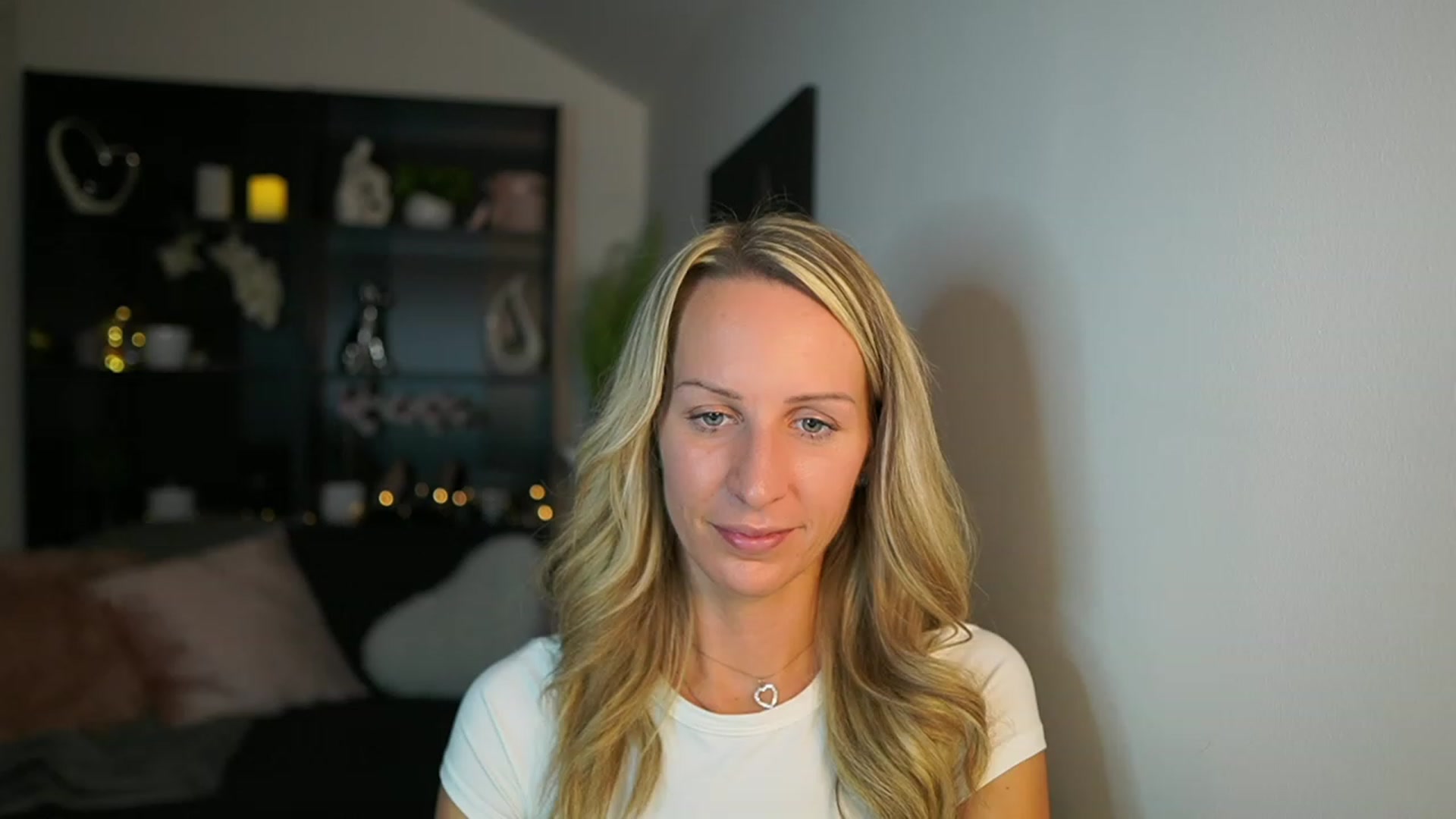 Gallery image thumbnail from Nikki__Sexx__'s myfreecams stream on, 10/23/2023, 20:49 image 18 of 20