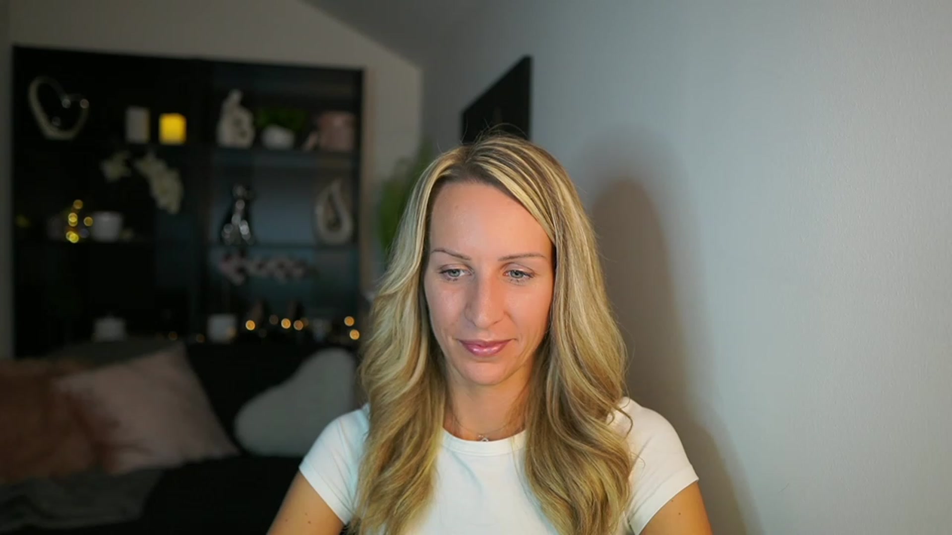 Gallery image thumbnail from Nikki__Sexx__'s myfreecams stream on, 10/23/2023, 22:20 image 8 of 20