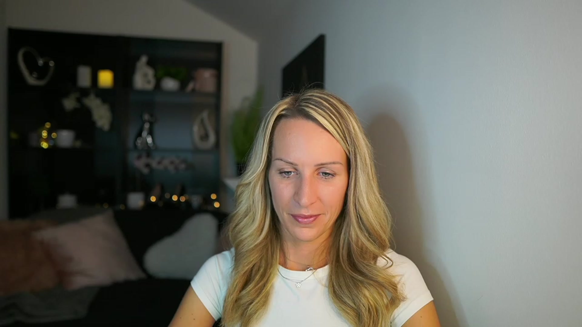 Gallery image thumbnail from Nikki__Sexx__'s myfreecams stream on, 10/23/2023, 22:20 image 3 of 20