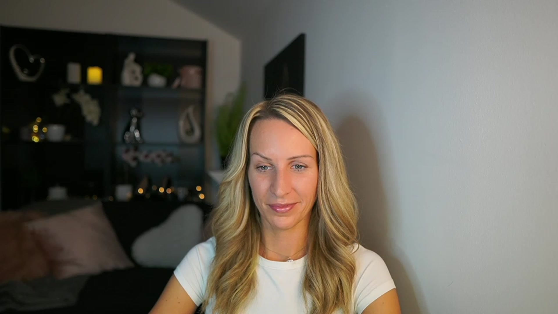 Gallery image thumbnail from Nikki__Sexx__'s myfreecams stream on, 10/23/2023, 22:20 image 12 of 20