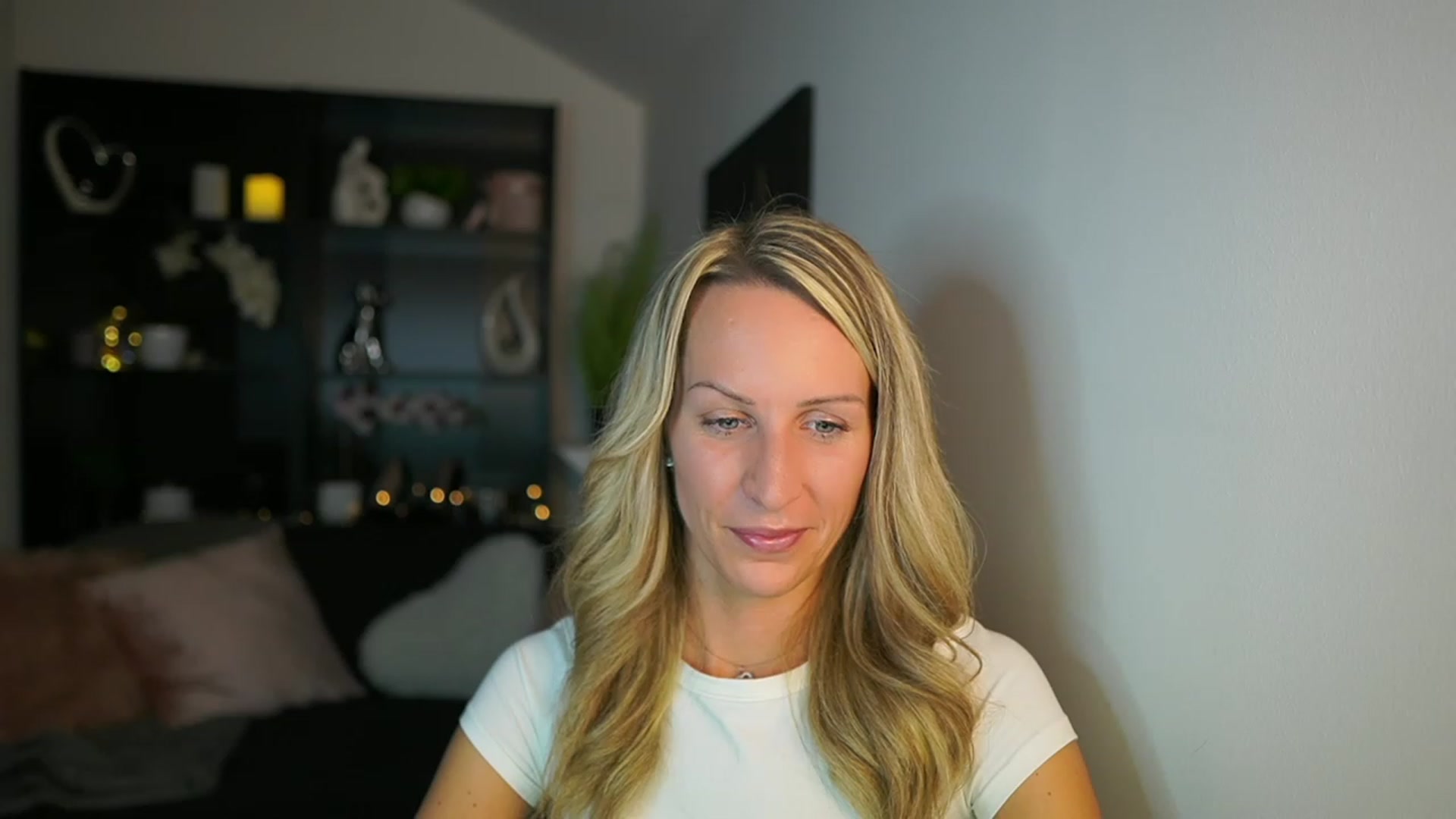 Gallery image thumbnail from Nikki__Sexx__'s myfreecams stream on, 10/23/2023, 22:20 image 9 of 20