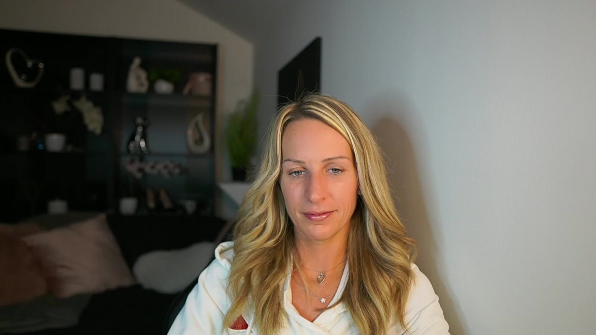 Gallery image thumbnail from Nikki__Sexx__'s myfreecams stream on, 10/24/2023, 19:03 image 1 of 20