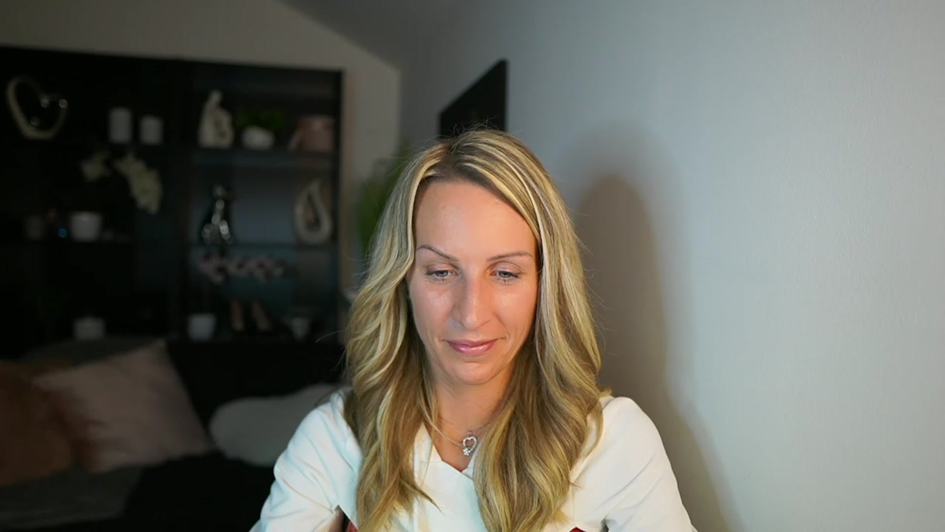 Gallery image thumbnail from Nikki__Sexx__'s myfreecams stream on, 10/24/2023, 20:40 image 9 of 20