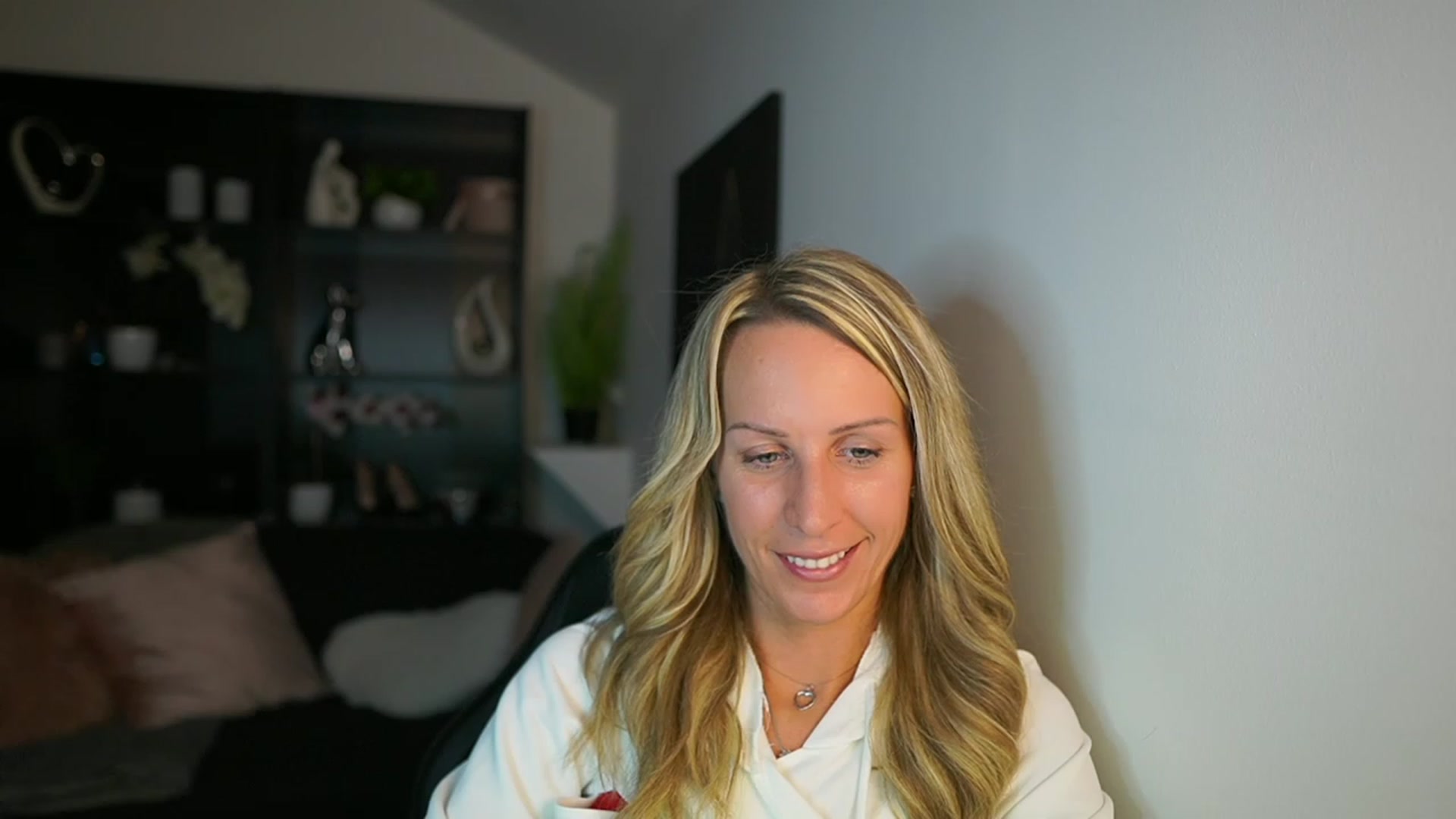 Gallery image thumbnail from Nikki__Sexx__'s myfreecams stream on, 10/24/2023, 21:50 image 1 of 20