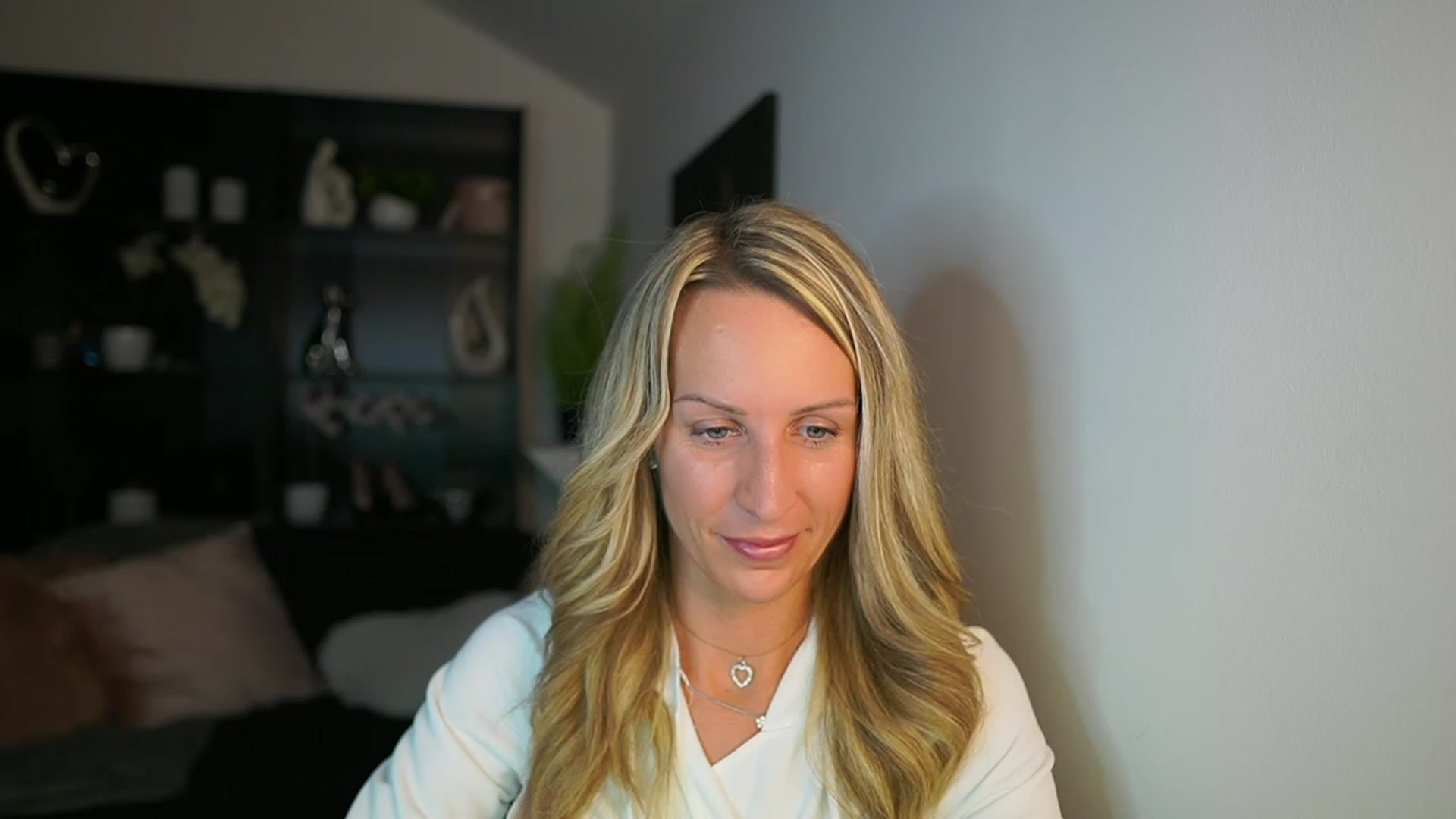 Gallery image thumbnail from Nikki__Sexx__'s myfreecams stream on, 10/24/2023, 21:50 image 7 of 20