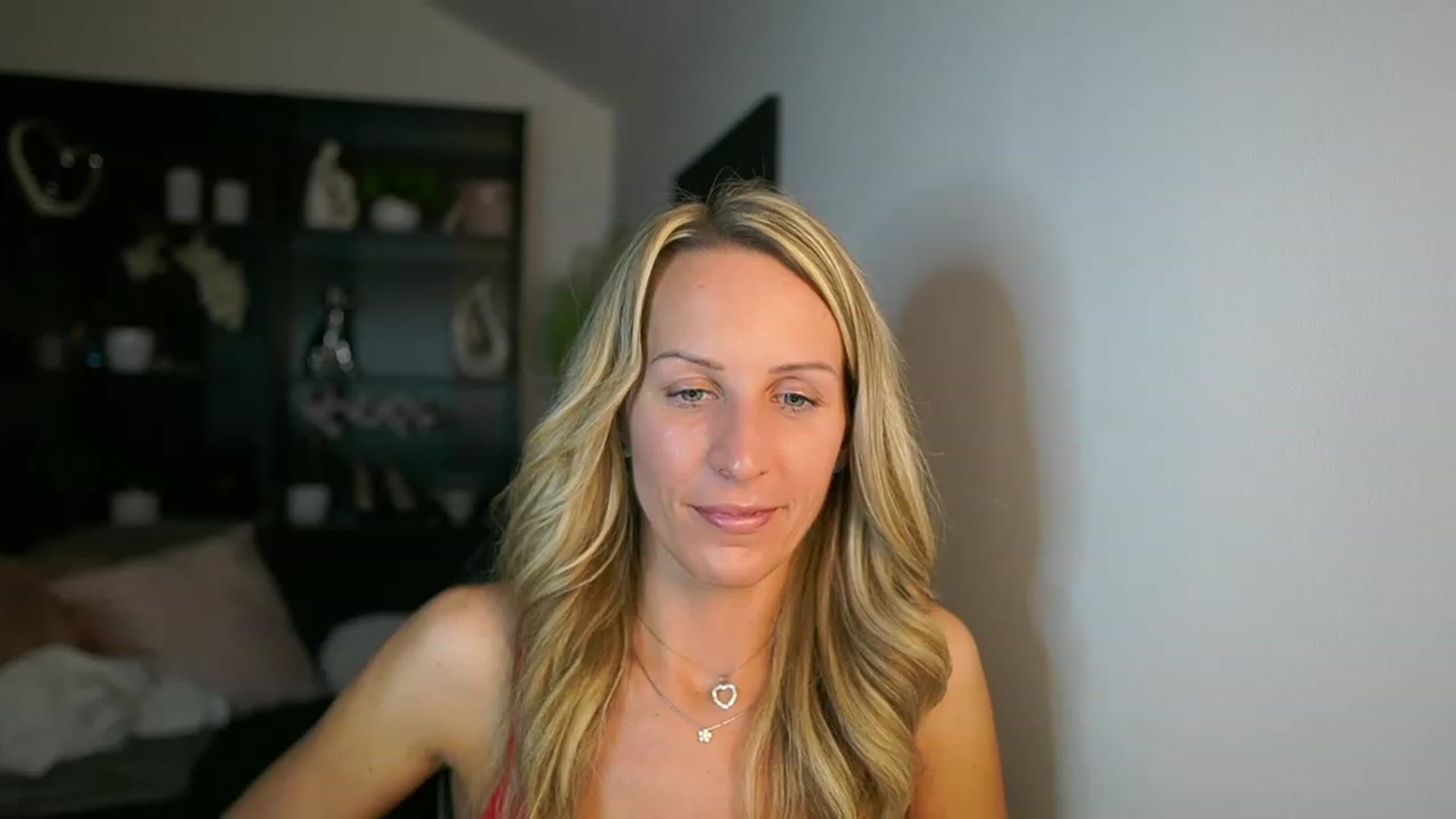 Gallery image thumbnail from Nikki__Sexx__'s myfreecams stream on, 10/24/2023, 22:45 image 12 of 20