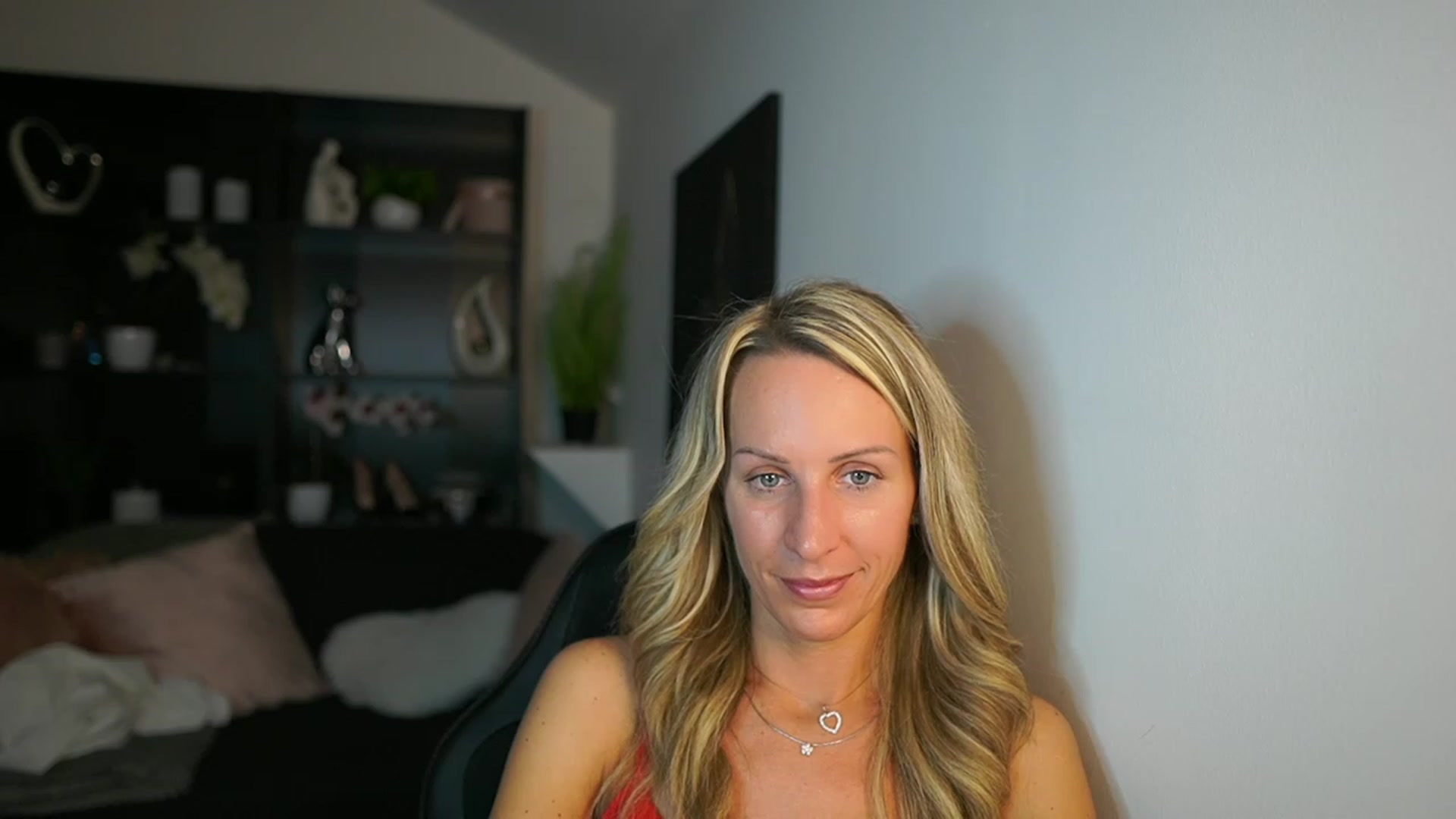 Gallery image thumbnail from Nikki__Sexx__'s myfreecams stream on, 10/24/2023, 22:45 image 13 of 20