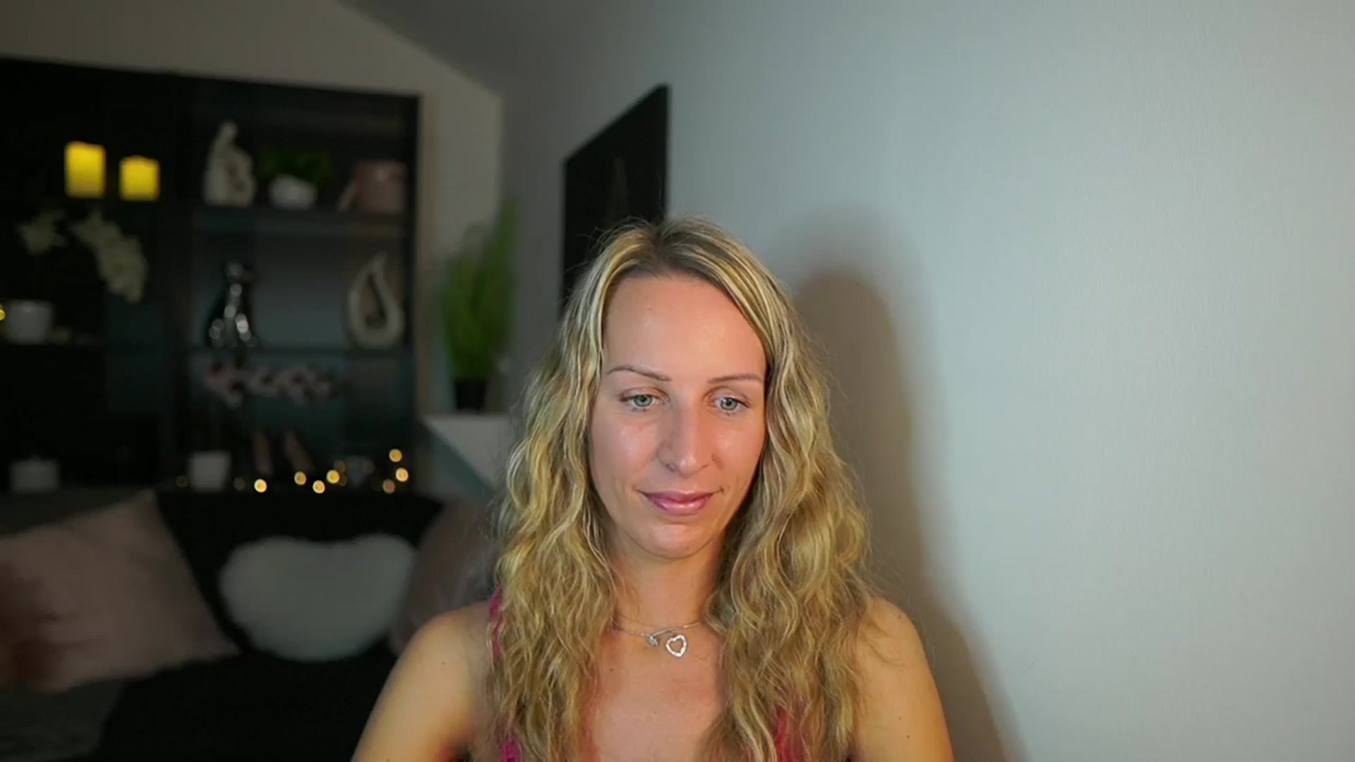 Gallery image thumbnail from Nikki__Sexx__'s myfreecams stream on, 10/26/2023, 20:29 image 13 of 20