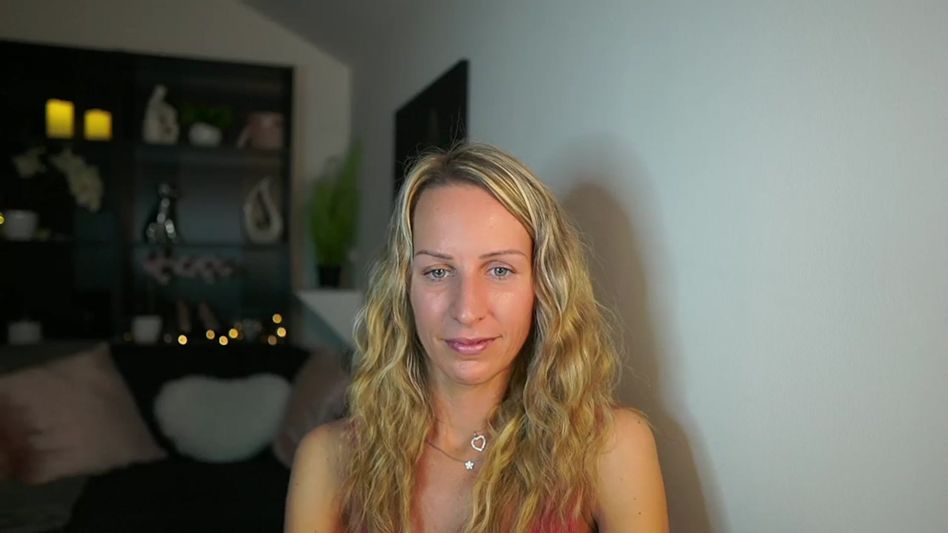 Gallery image thumbnail from Nikki__Sexx__'s myfreecams stream on, 10/26/2023, 20:29 image 7 of 20
