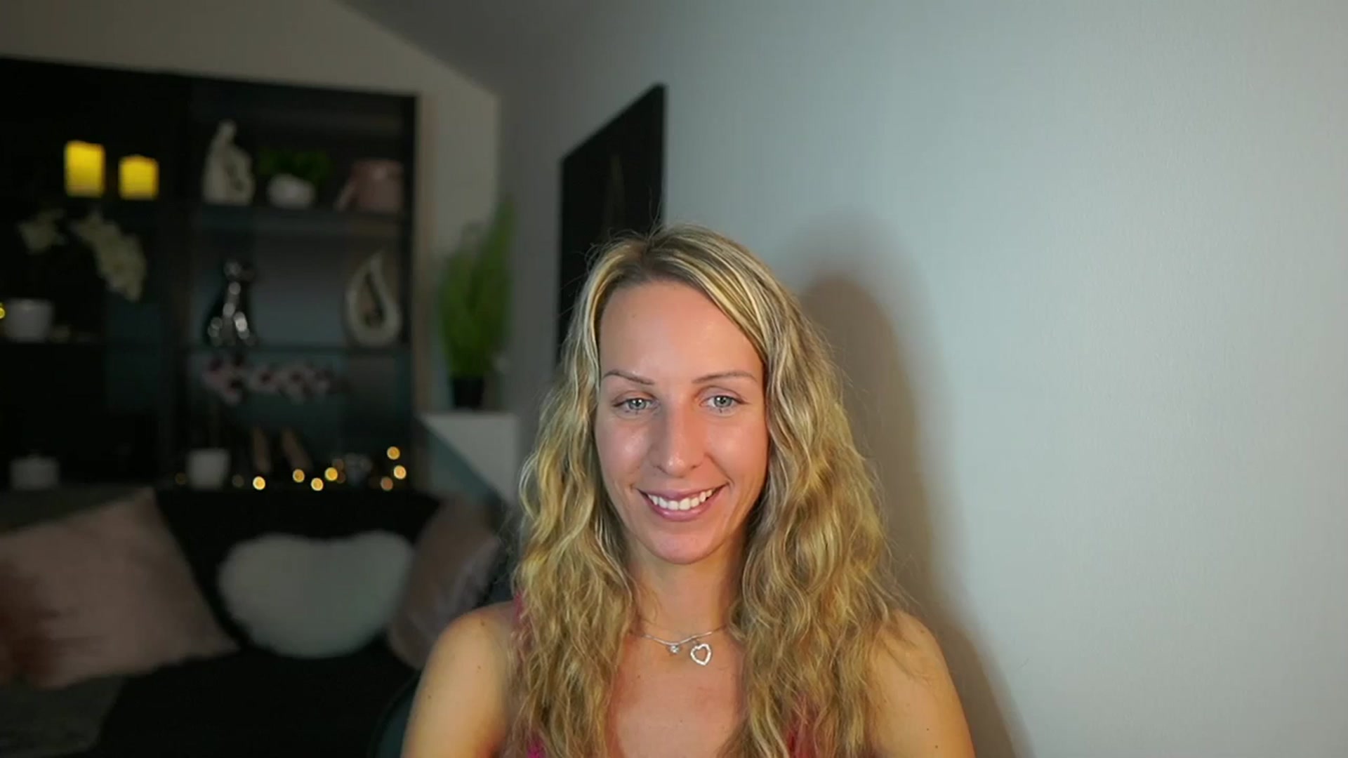 Gallery image thumbnail from Nikki__Sexx__'s myfreecams stream on, 10/26/2023, 20:29 image 17 of 20