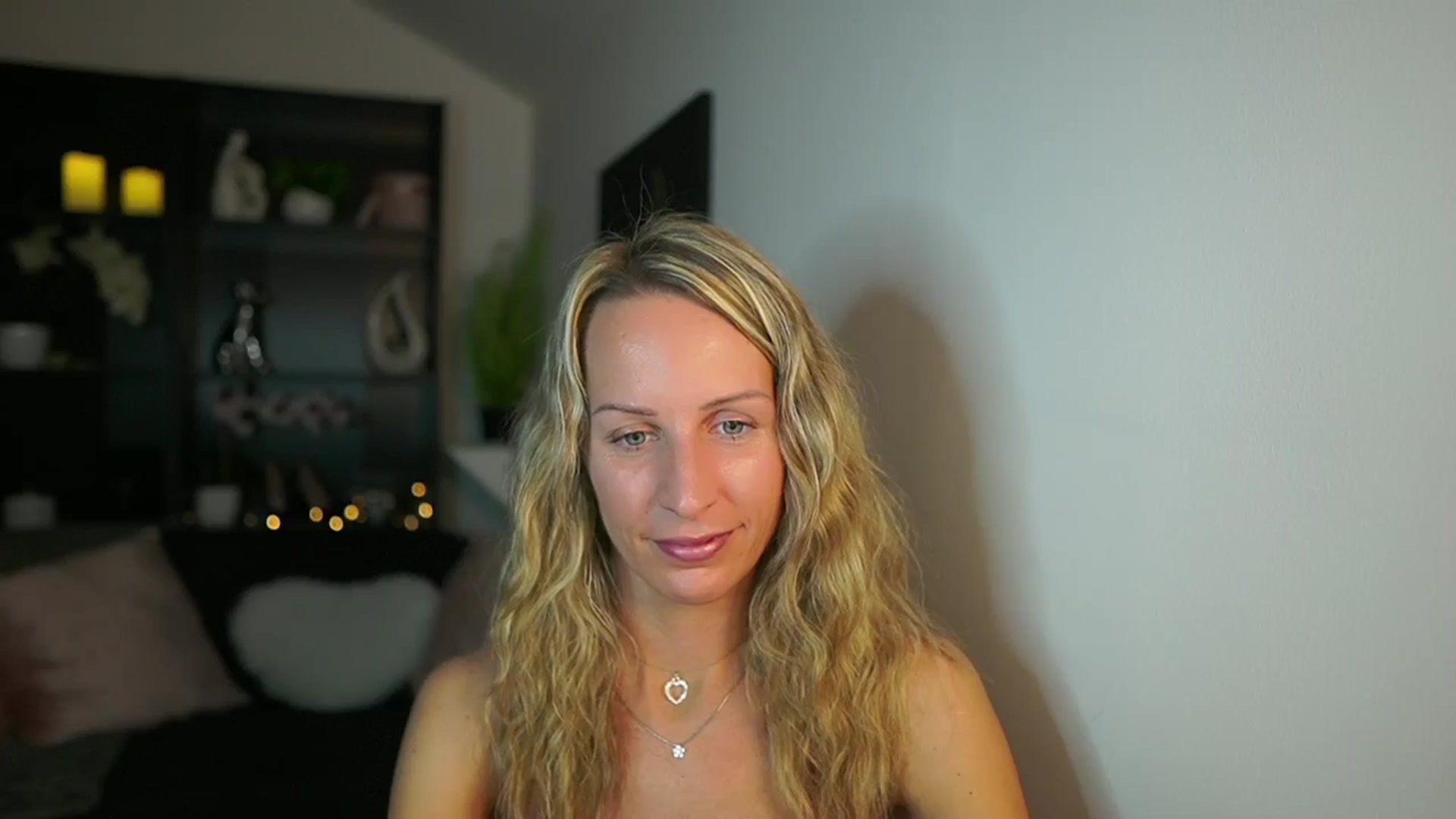 Gallery image thumbnail from Nikki__Sexx__'s myfreecams stream on, 10/26/2023, 21:52 image 20 of 20