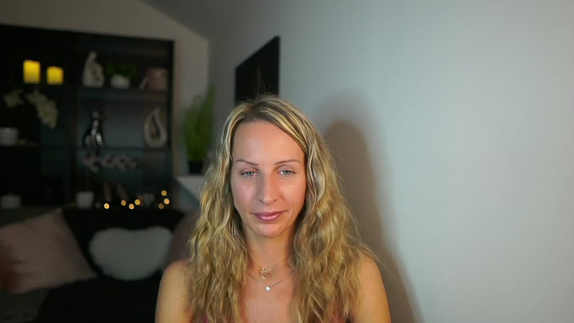 Gallery image thumbnail from Nikki__Sexx__'s myfreecams stream on, 10/26/2023, 22:39 image 12 of 20