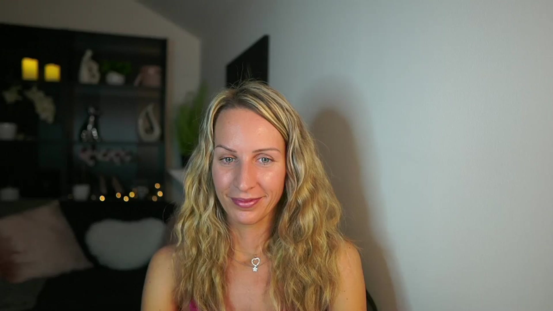 Gallery image thumbnail from Nikki__Sexx__'s myfreecams stream on, 10/26/2023, 22:39 image 4 of 20