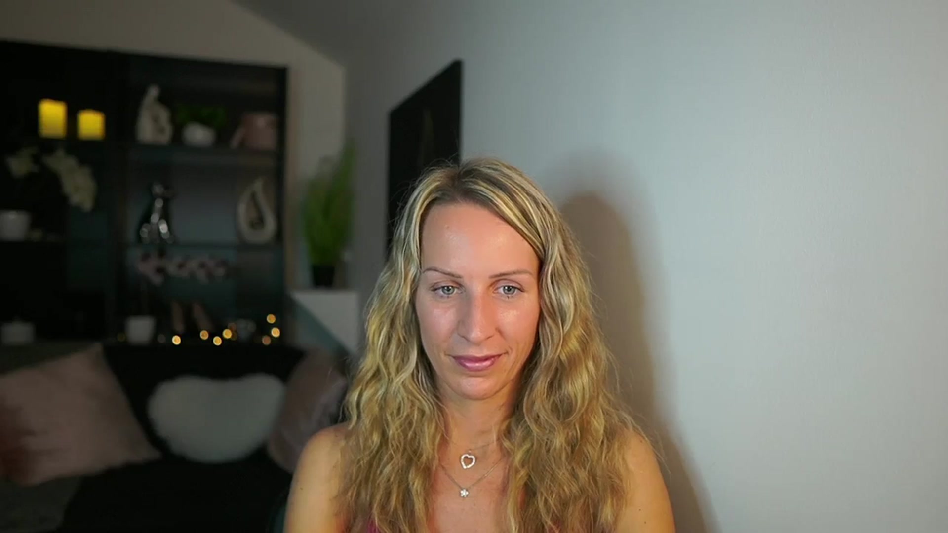 Gallery image thumbnail from Nikki__Sexx__'s myfreecams stream on, 10/26/2023, 22:39 image 8 of 20
