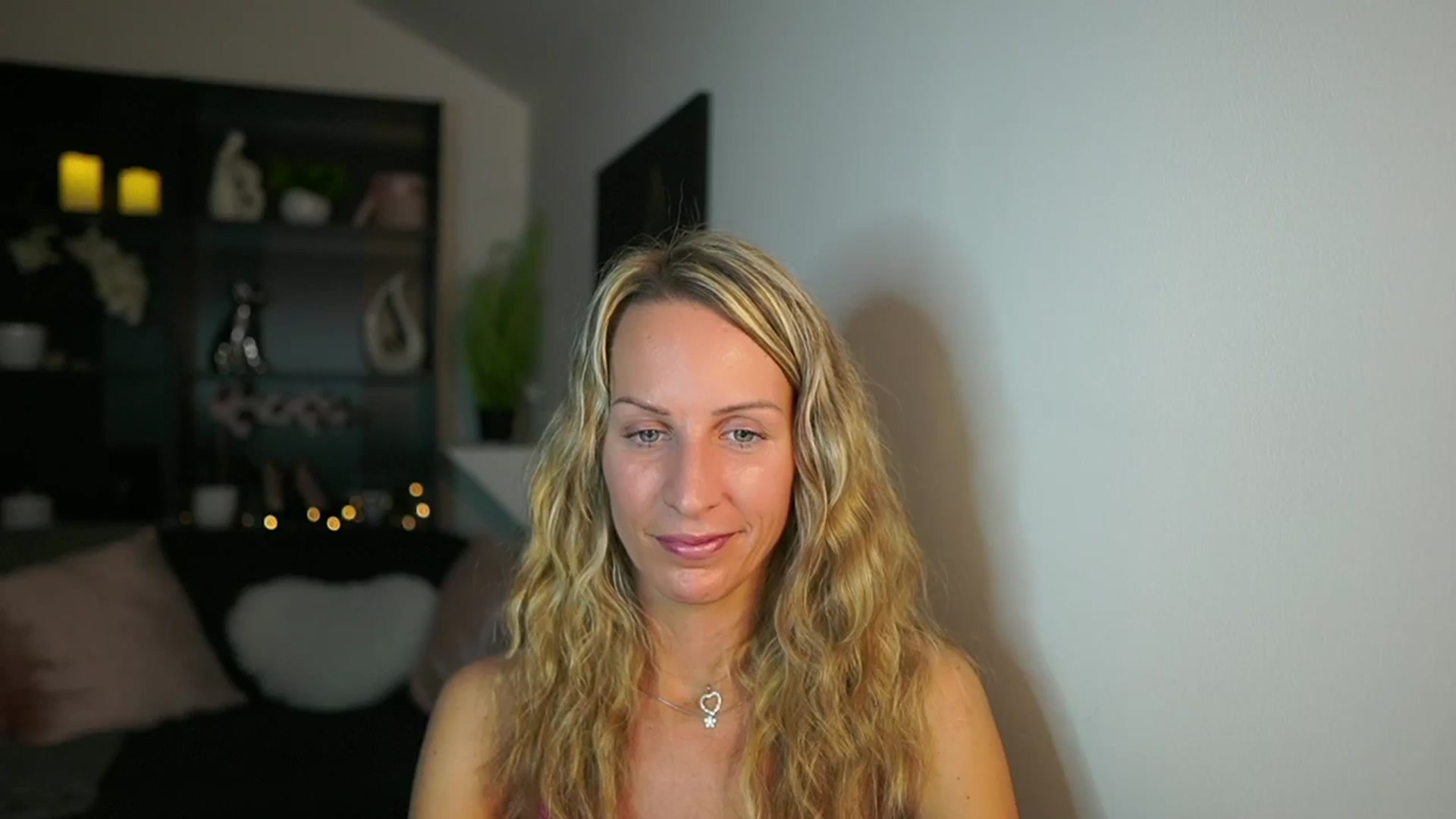 Gallery image thumbnail from Nikki__Sexx__'s myfreecams stream on, 10/26/2023, 22:39 image 6 of 20