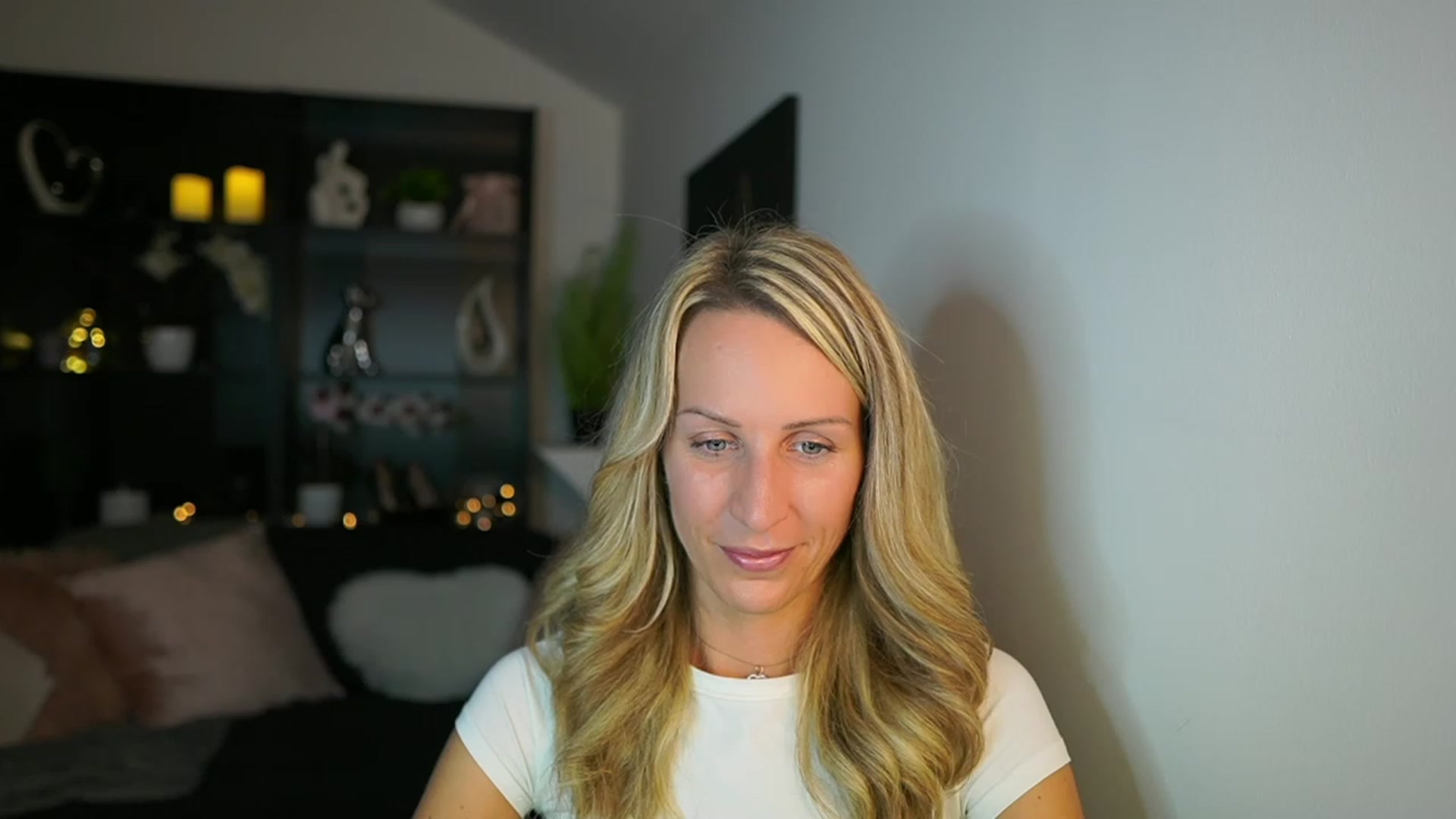 Gallery image thumbnail from Nikki__Sexx__'s myfreecams stream on, 10/30/2023, 20:15 image 7 of 20