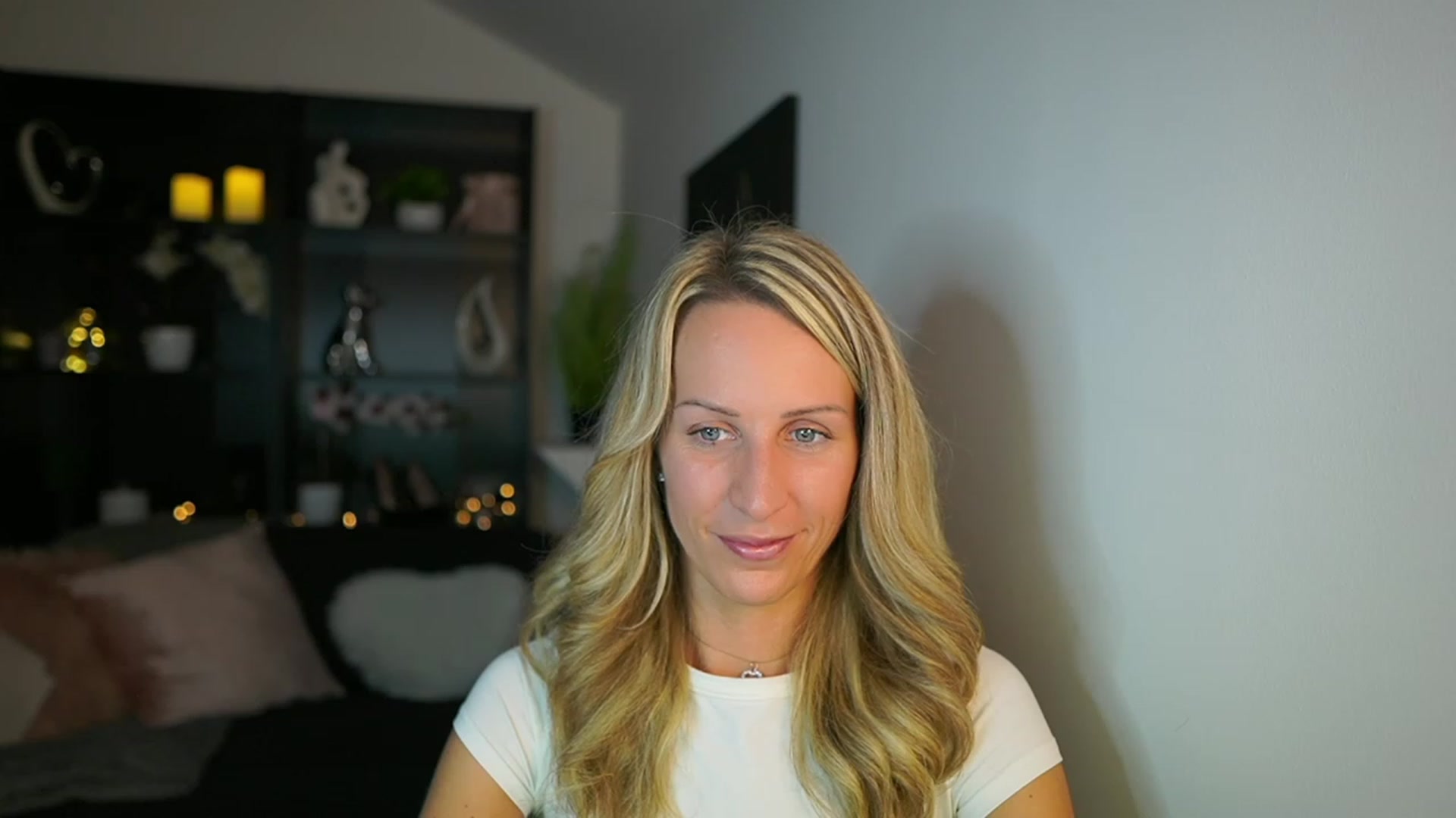 Gallery image thumbnail from Nikki__Sexx__'s myfreecams stream on, 10/30/2023, 20:15 image 6 of 20