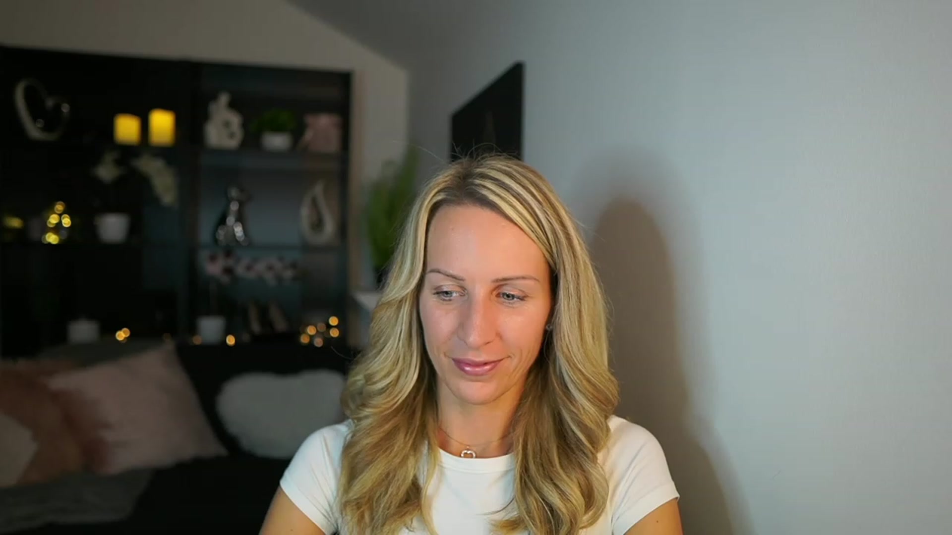 Gallery image thumbnail from Nikki__Sexx__'s myfreecams stream on, 10/30/2023, 20:15 image 1 of 20