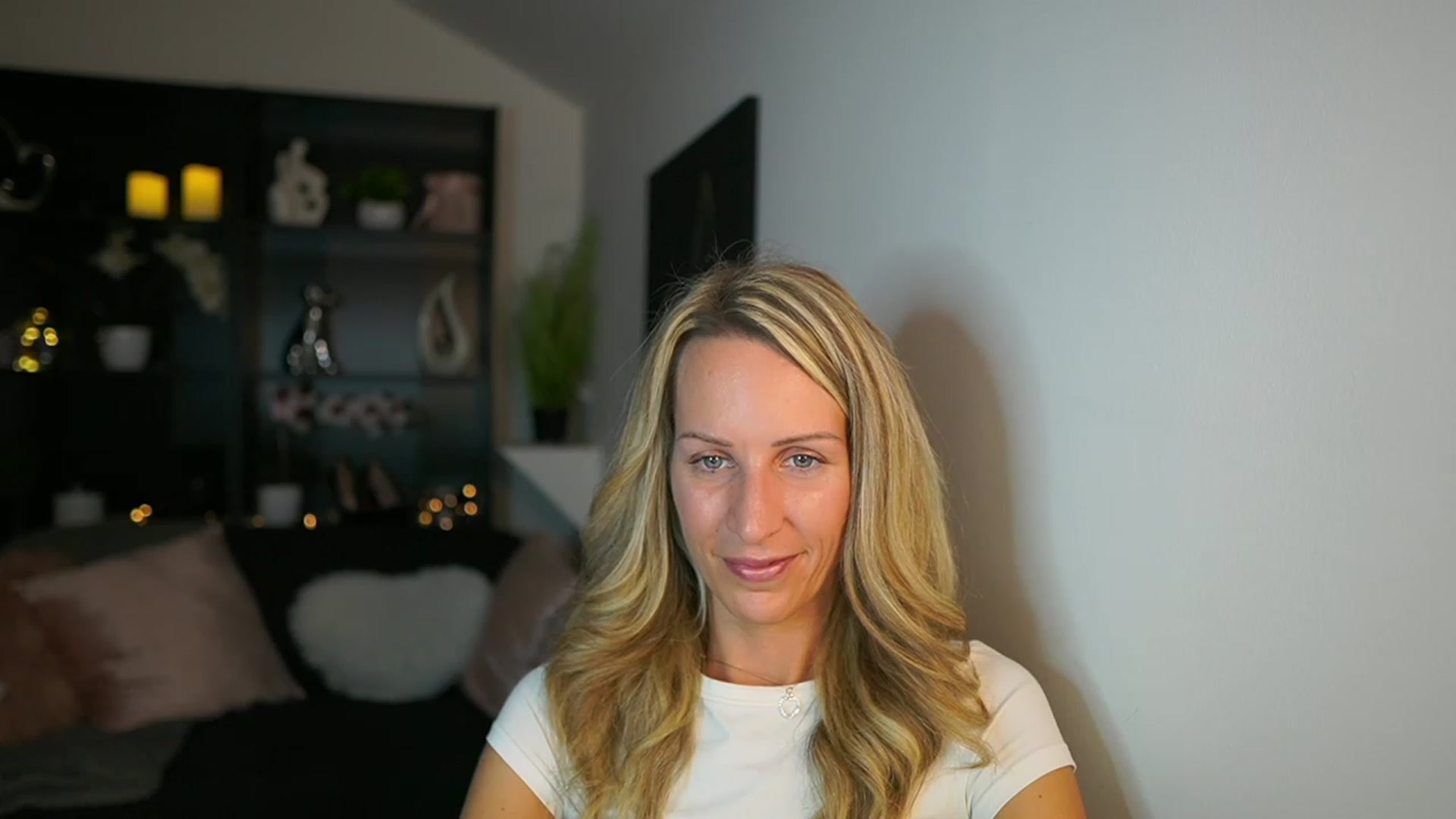 Gallery image thumbnail from Nikki__Sexx__'s myfreecams stream on, 10/30/2023, 23:44 image 7 of 20