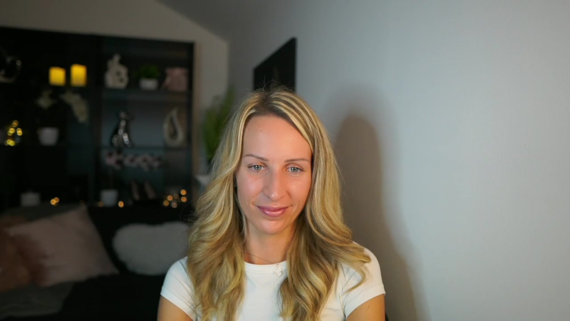 Gallery image thumbnail from Nikki__Sexx__'s myfreecams stream on, 10/30/2023, 23:44 image 4 of 20
