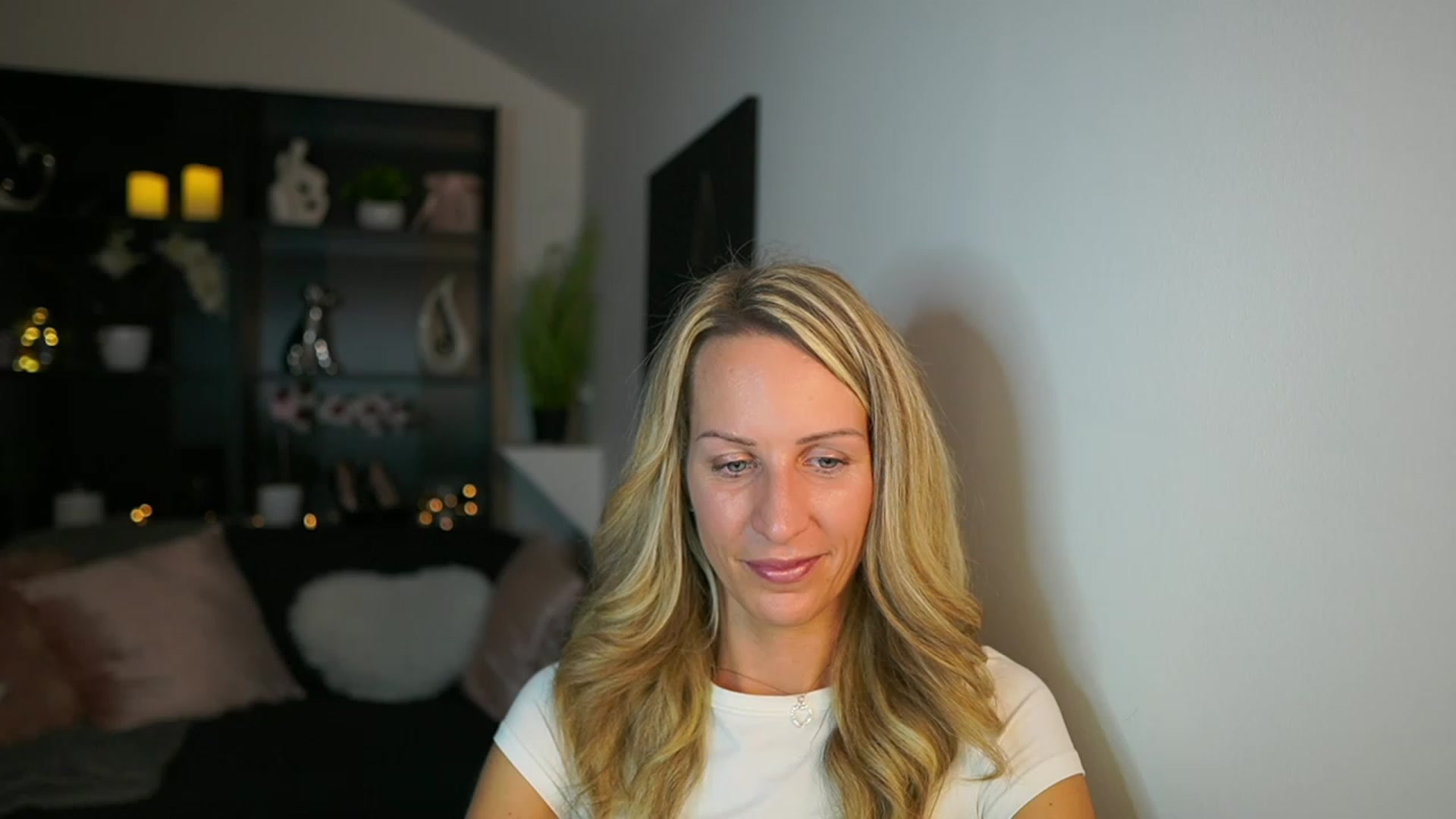 Gallery image thumbnail from Nikki__Sexx__'s myfreecams stream on, 10/30/2023, 23:44 image 9 of 20