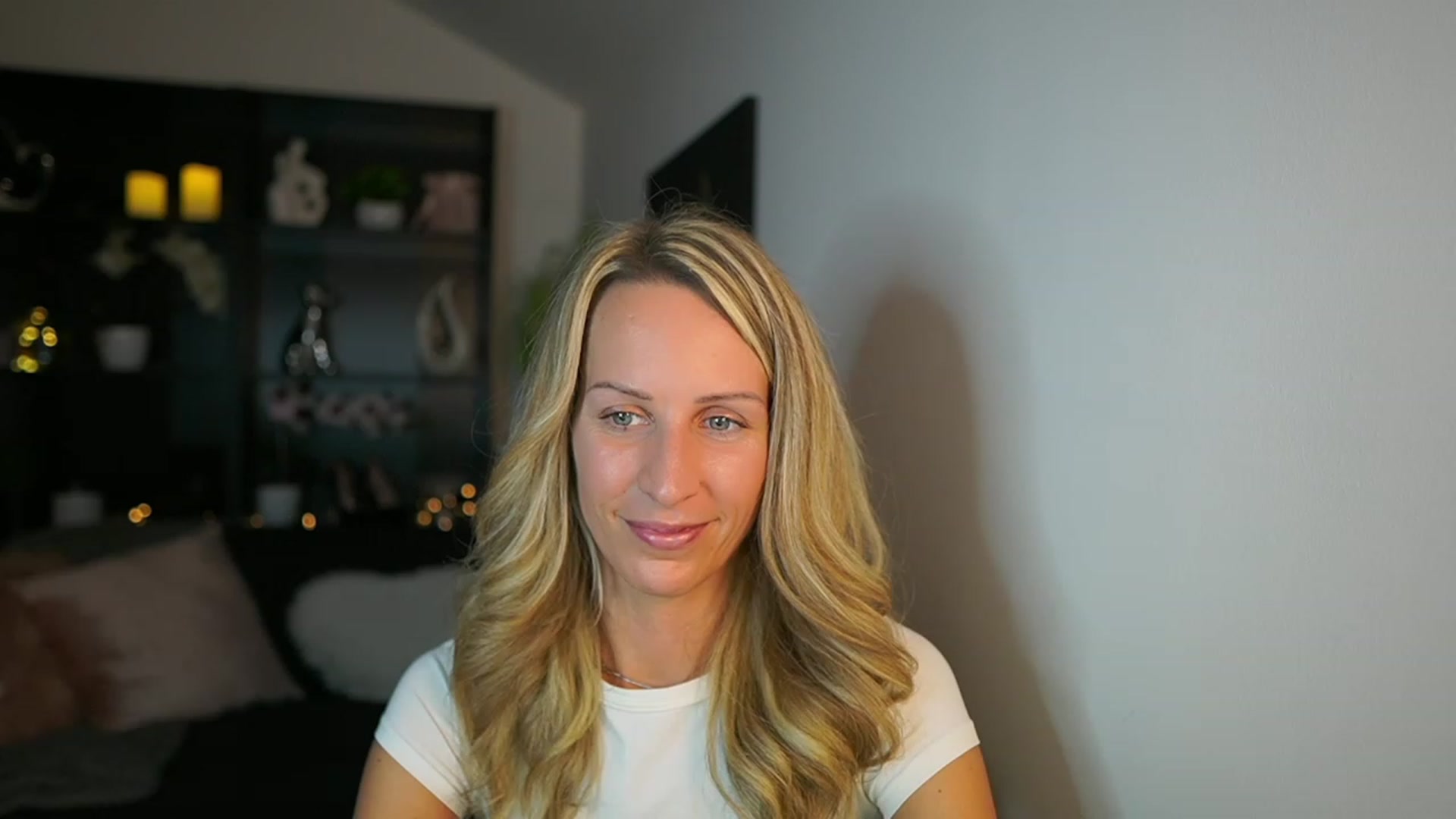 Gallery image thumbnail from Nikki__Sexx__'s myfreecams stream on, 10/30/2023, 23:44 image 17 of 20
