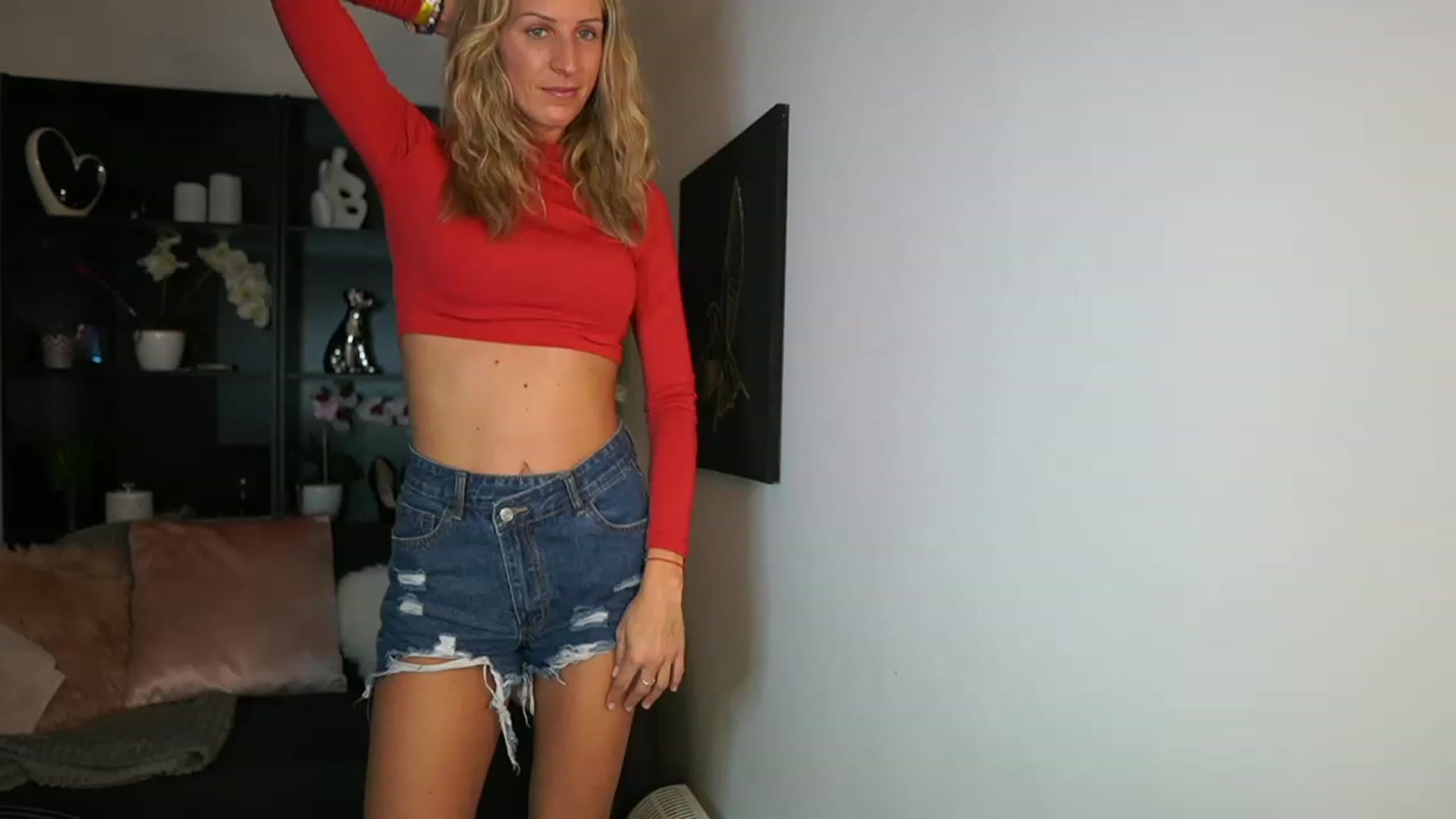 Gallery image thumbnail from Nikki__Sexx__'s myfreecams stream on, 11/02/2023, 20:15 image 10 of 20