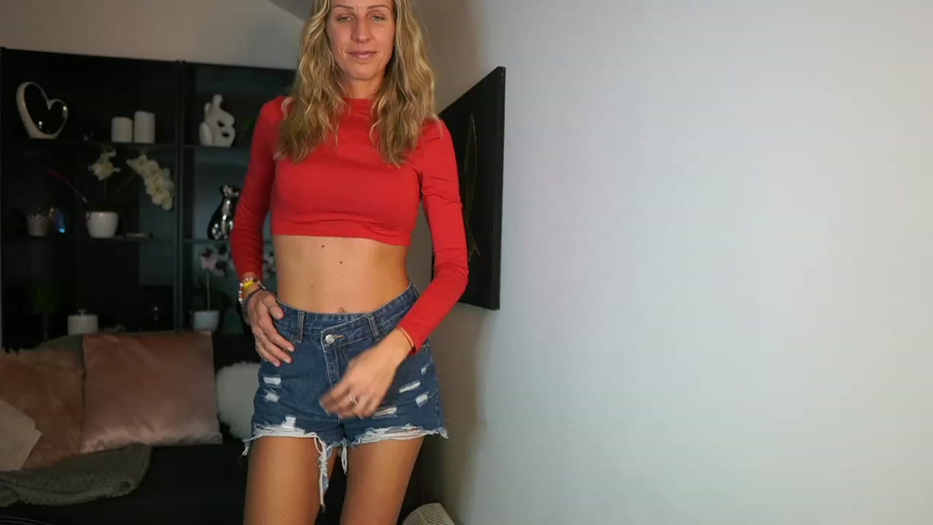 Gallery image thumbnail from Nikki__Sexx__'s myfreecams stream on, 11/02/2023, 20:15 image 11 of 20