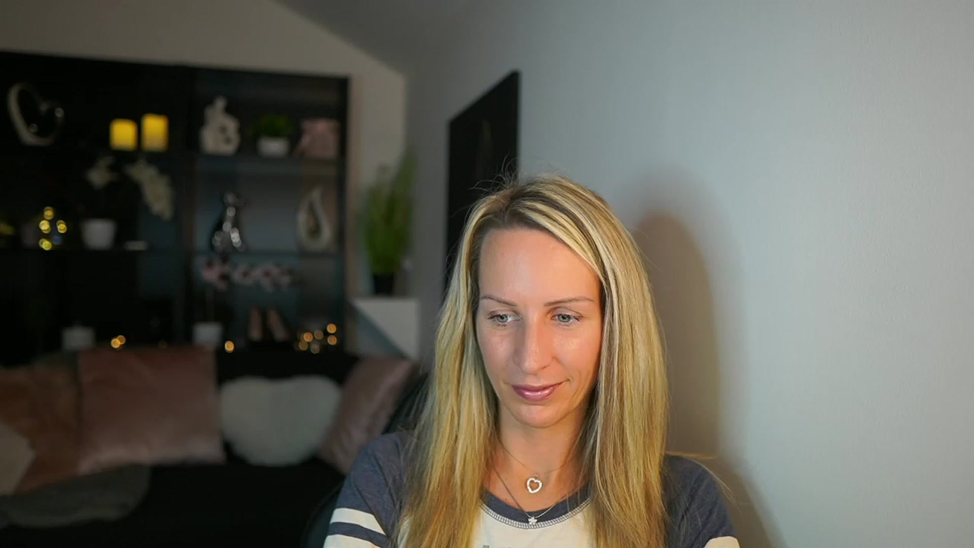 Gallery image thumbnail from Nikki__Sexx__'s myfreecams stream on, 11/05/2023, 22:53 image 10 of 20