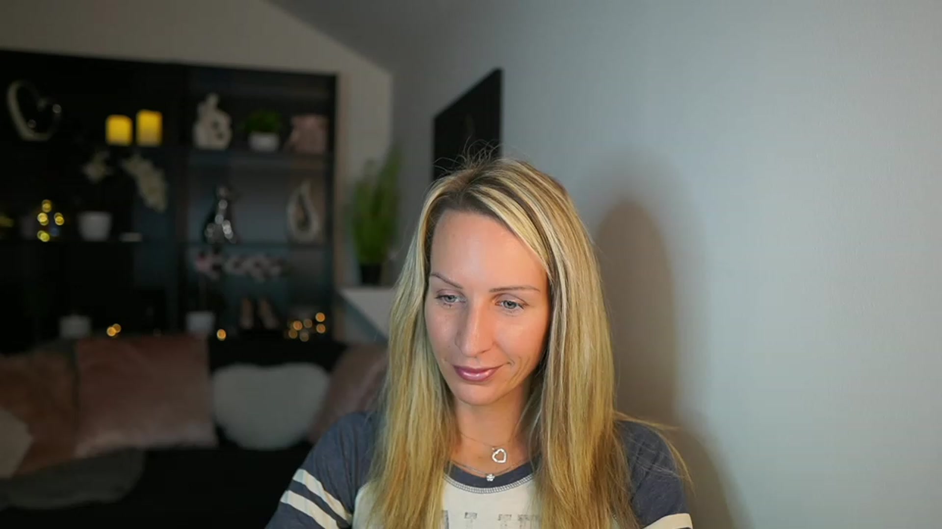Gallery image thumbnail from Nikki__Sexx__'s myfreecams stream on, 11/05/2023, 22:53 image 4 of 20