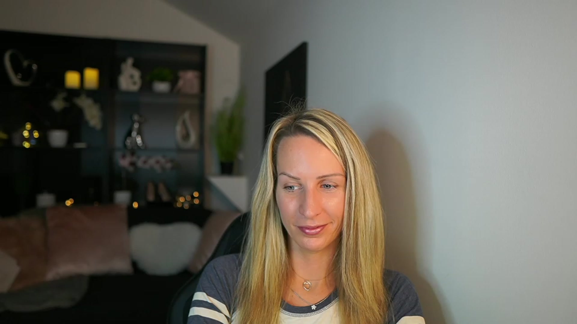 Gallery image thumbnail from Nikki__Sexx__'s myfreecams stream on, 11/05/2023, 22:53 image 1 of 20