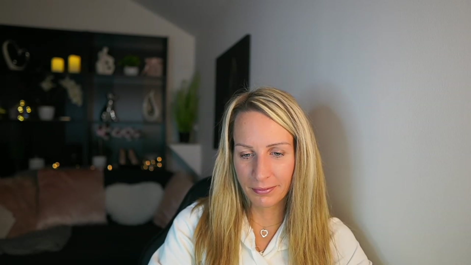 Gallery image thumbnail from Nikki__Sexx__'s myfreecams stream on, 11/06/2023, 20:27 image 13 of 20