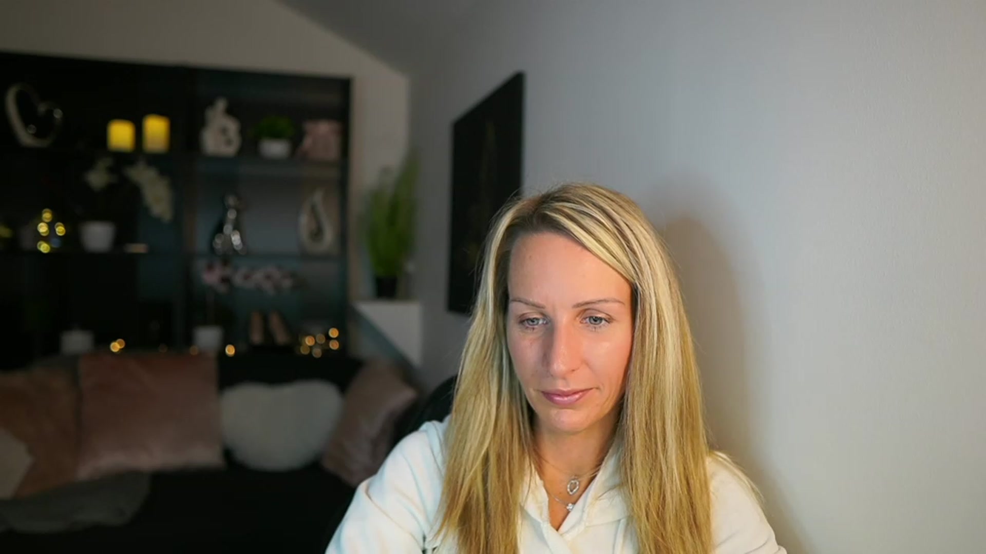 Gallery image thumbnail from Nikki__Sexx__'s myfreecams stream on, 11/06/2023, 20:27 image 12 of 20