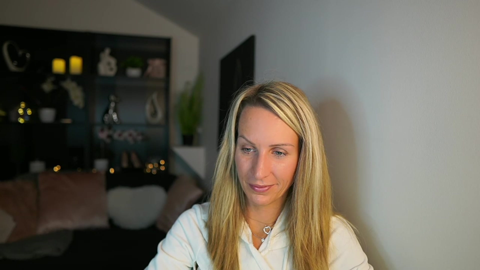 Gallery image thumbnail from Nikki__Sexx__'s myfreecams stream on, 11/06/2023, 20:27 image 11 of 20