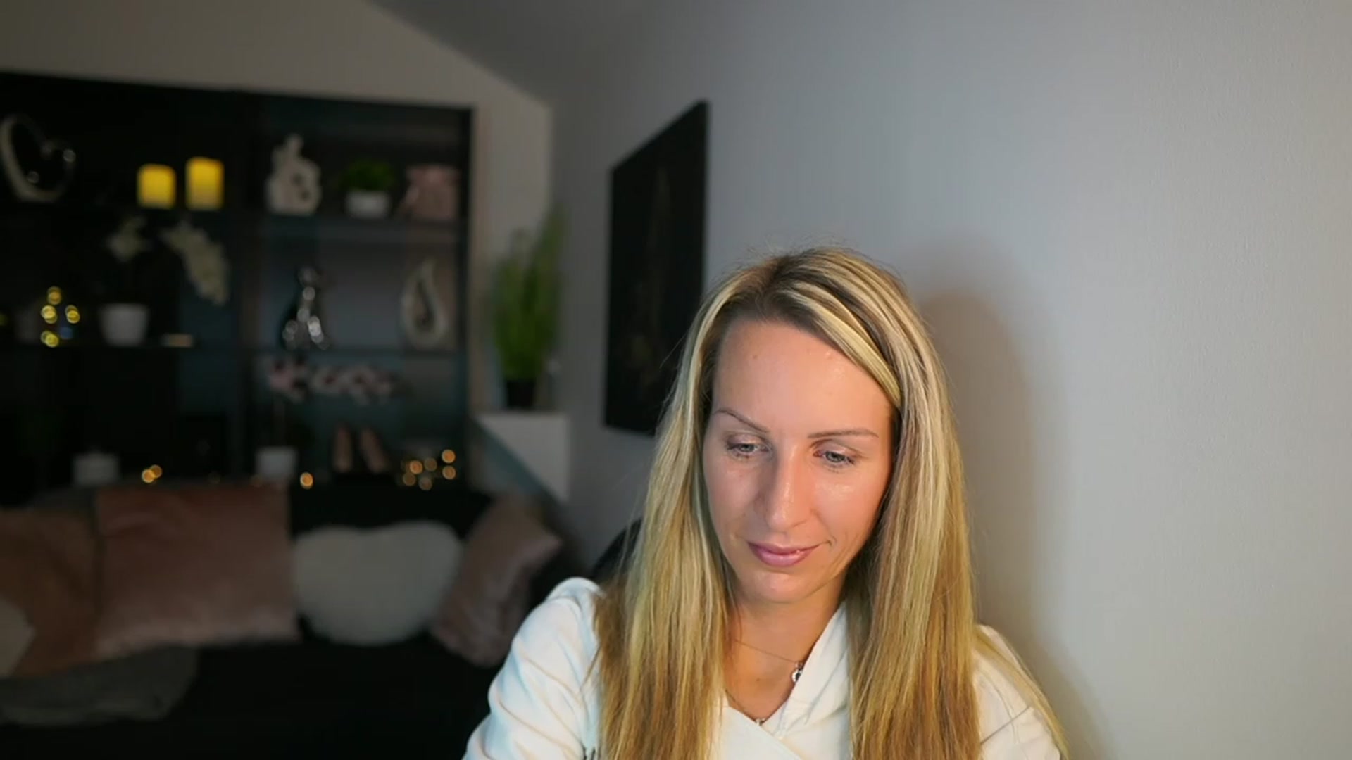 Gallery image thumbnail from Nikki__Sexx__'s myfreecams stream on, 11/07/2023, 24:03 image 14 of 20