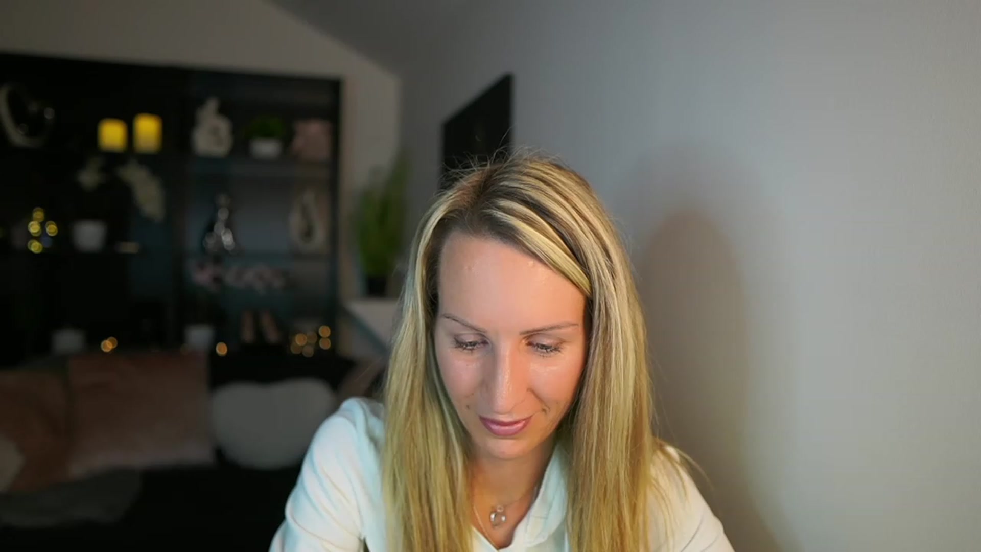 Gallery image thumbnail from Nikki__Sexx__'s myfreecams stream on, 11/07/2023, 24:03 image 16 of 20