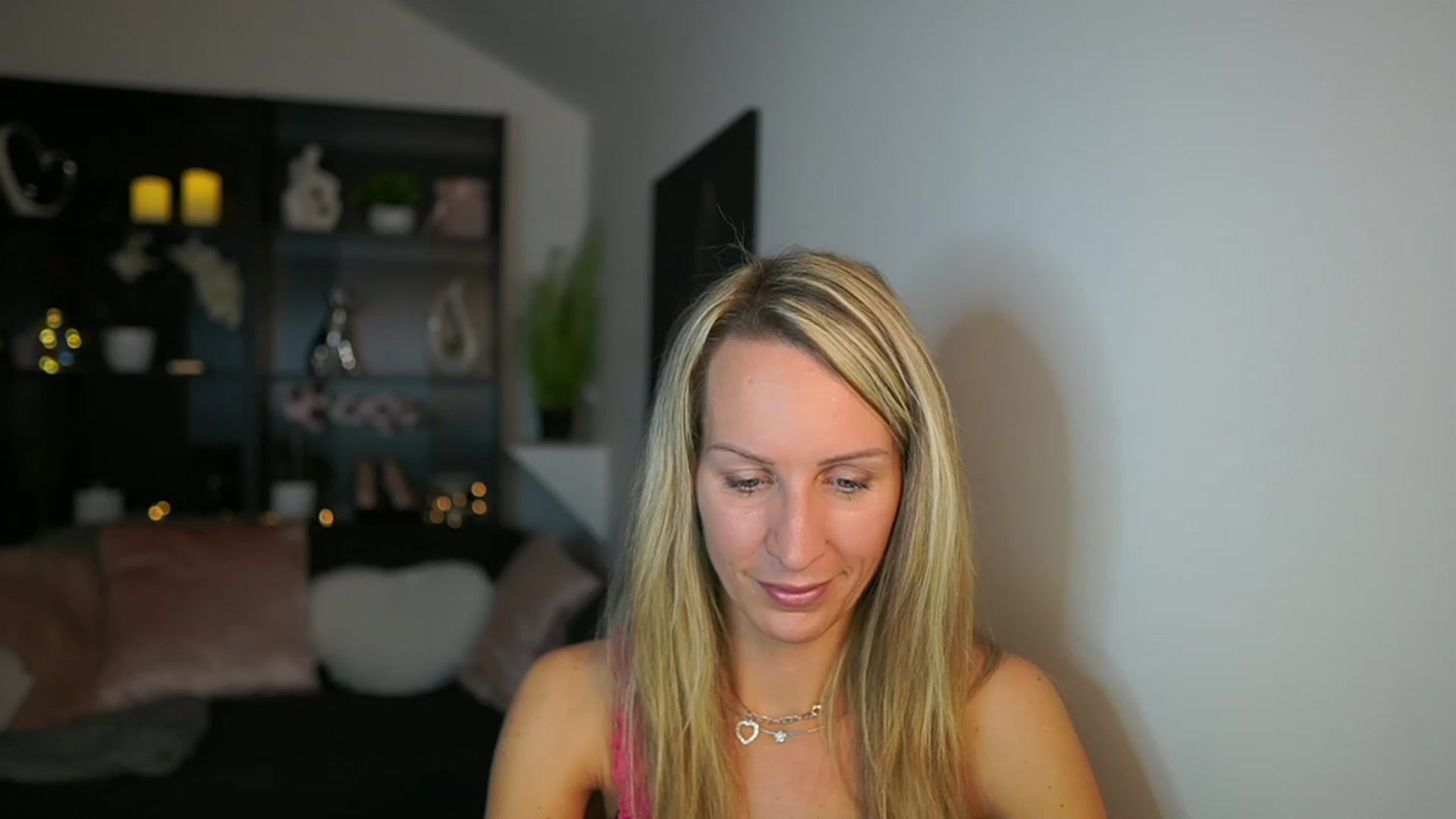 Gallery image thumbnail from Nikki__Sexx__'s myfreecams stream on, 11/07/2023, 20:02 image 20 of 20