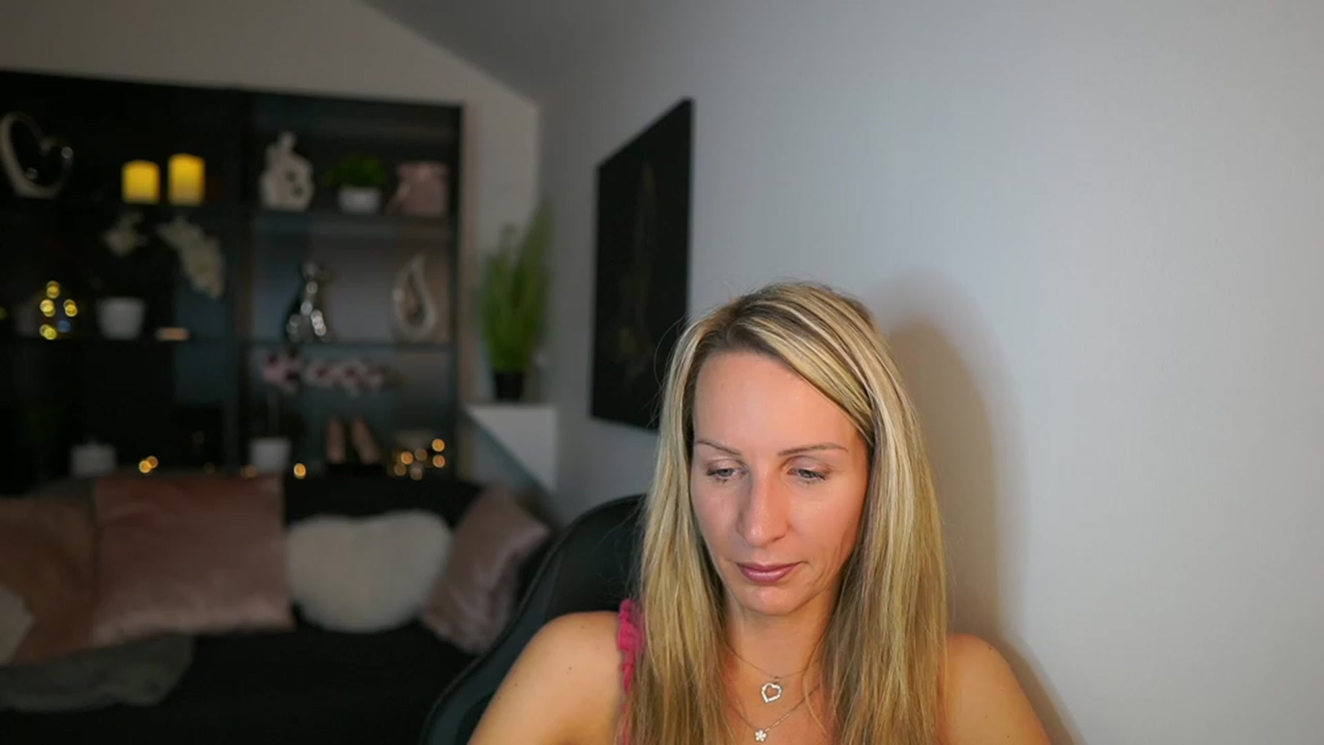 Gallery image thumbnail from Nikki__Sexx__'s myfreecams stream on, 11/07/2023, 20:02 image 5 of 20