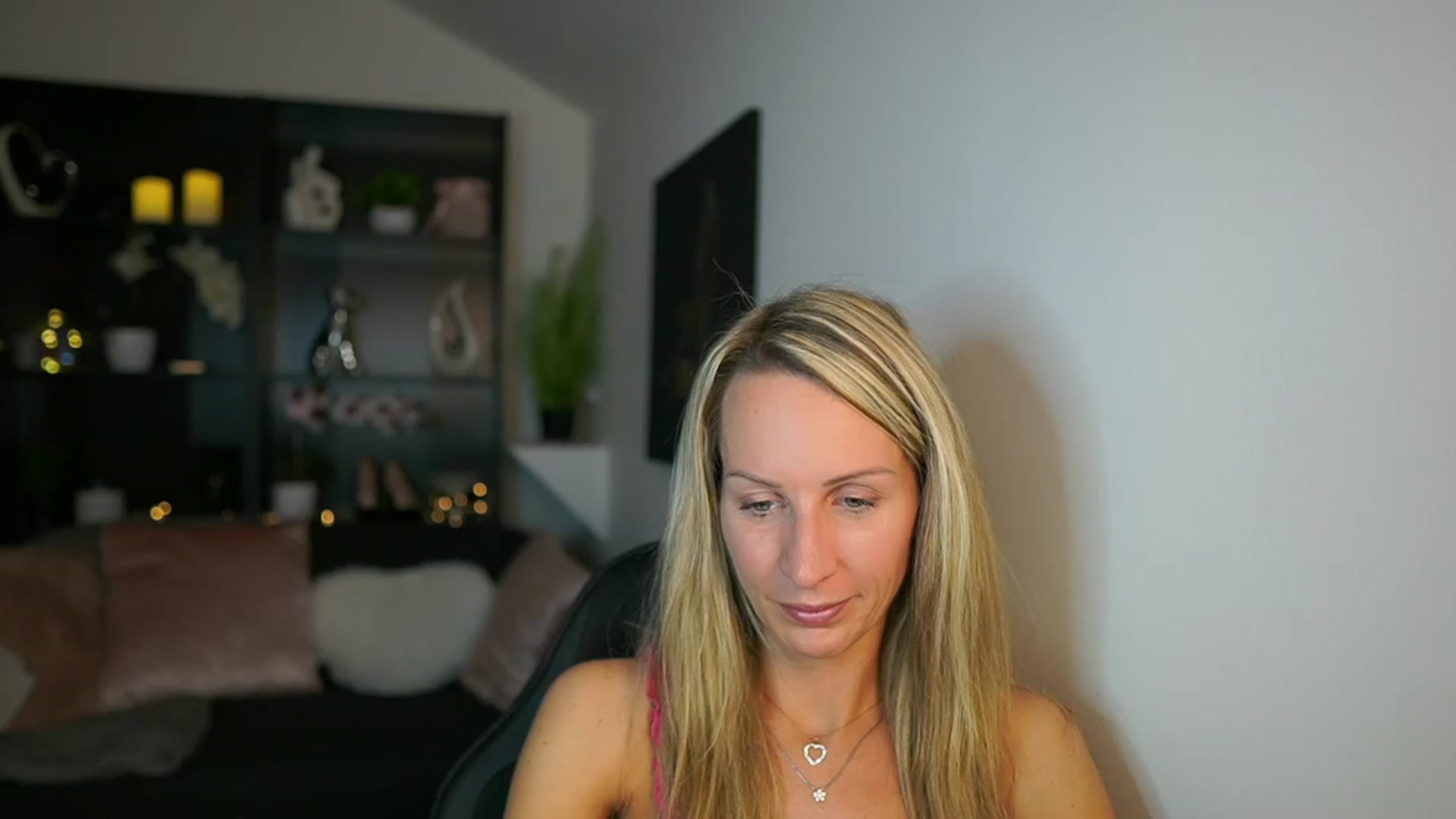 Gallery image thumbnail from Nikki__Sexx__'s myfreecams stream on, 11/07/2023, 20:02 image 12 of 20