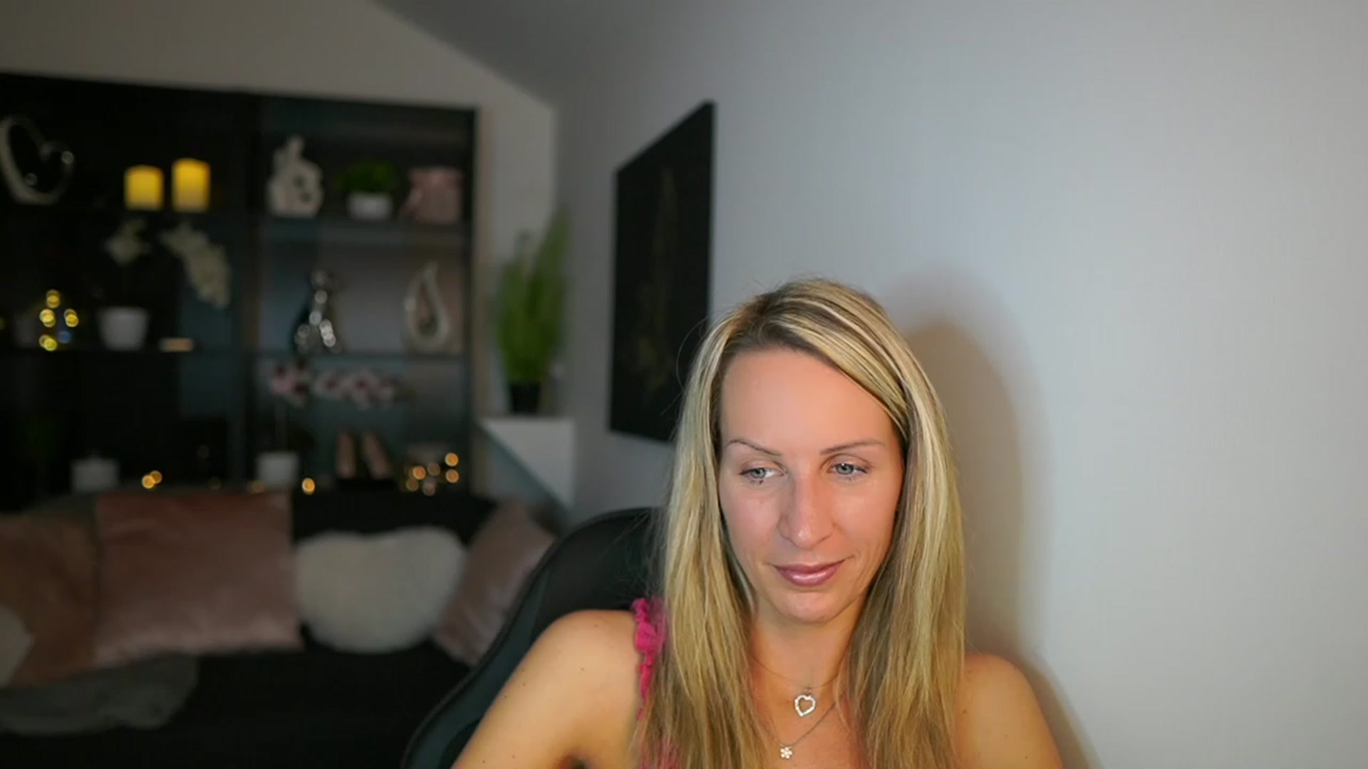 Gallery image thumbnail from Nikki__Sexx__'s myfreecams stream on, 11/07/2023, 20:02 image 4 of 20