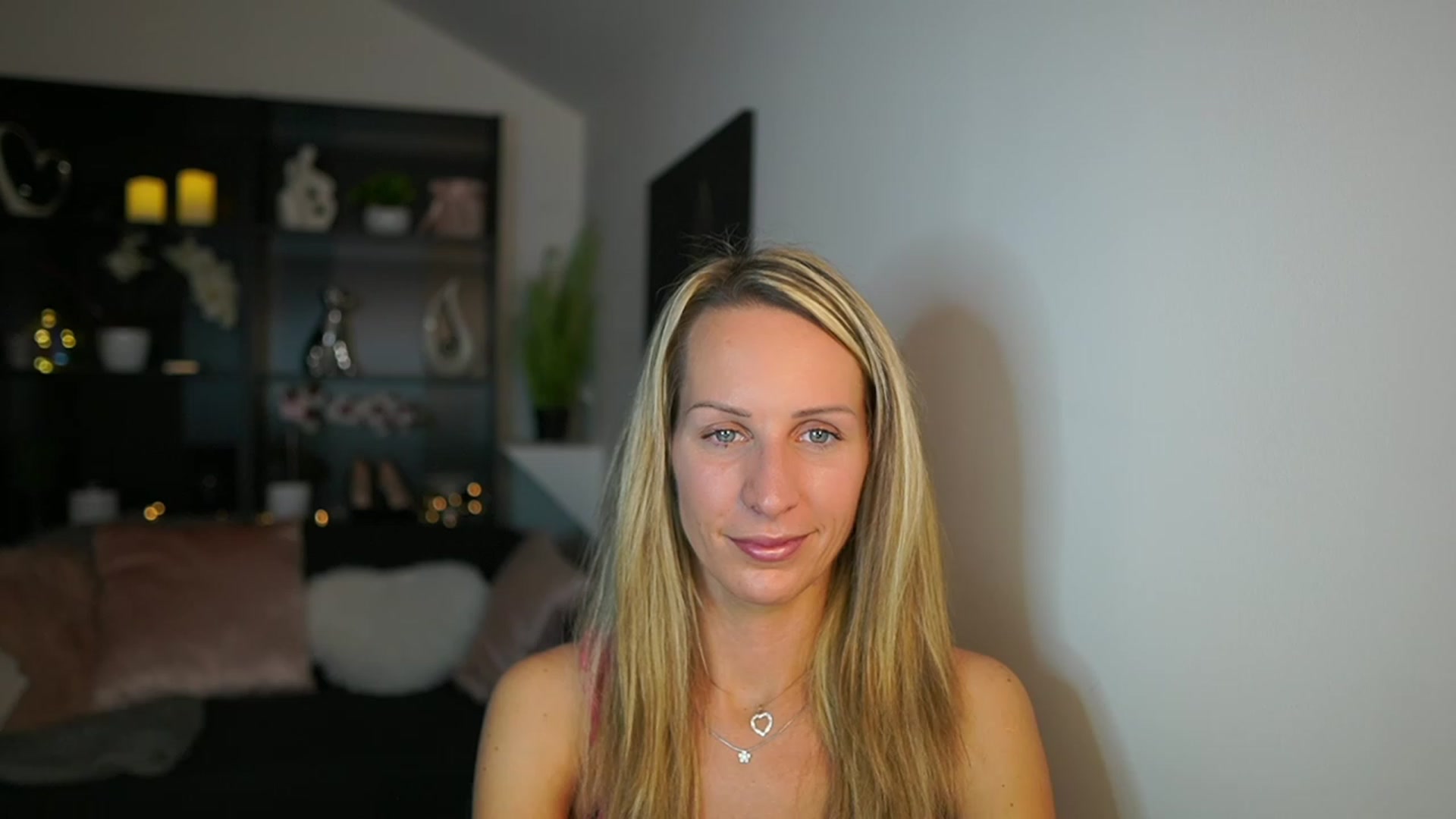 Gallery image thumbnail from Nikki__Sexx__'s myfreecams stream on, 11/07/2023, 23:10 image 6 of 20