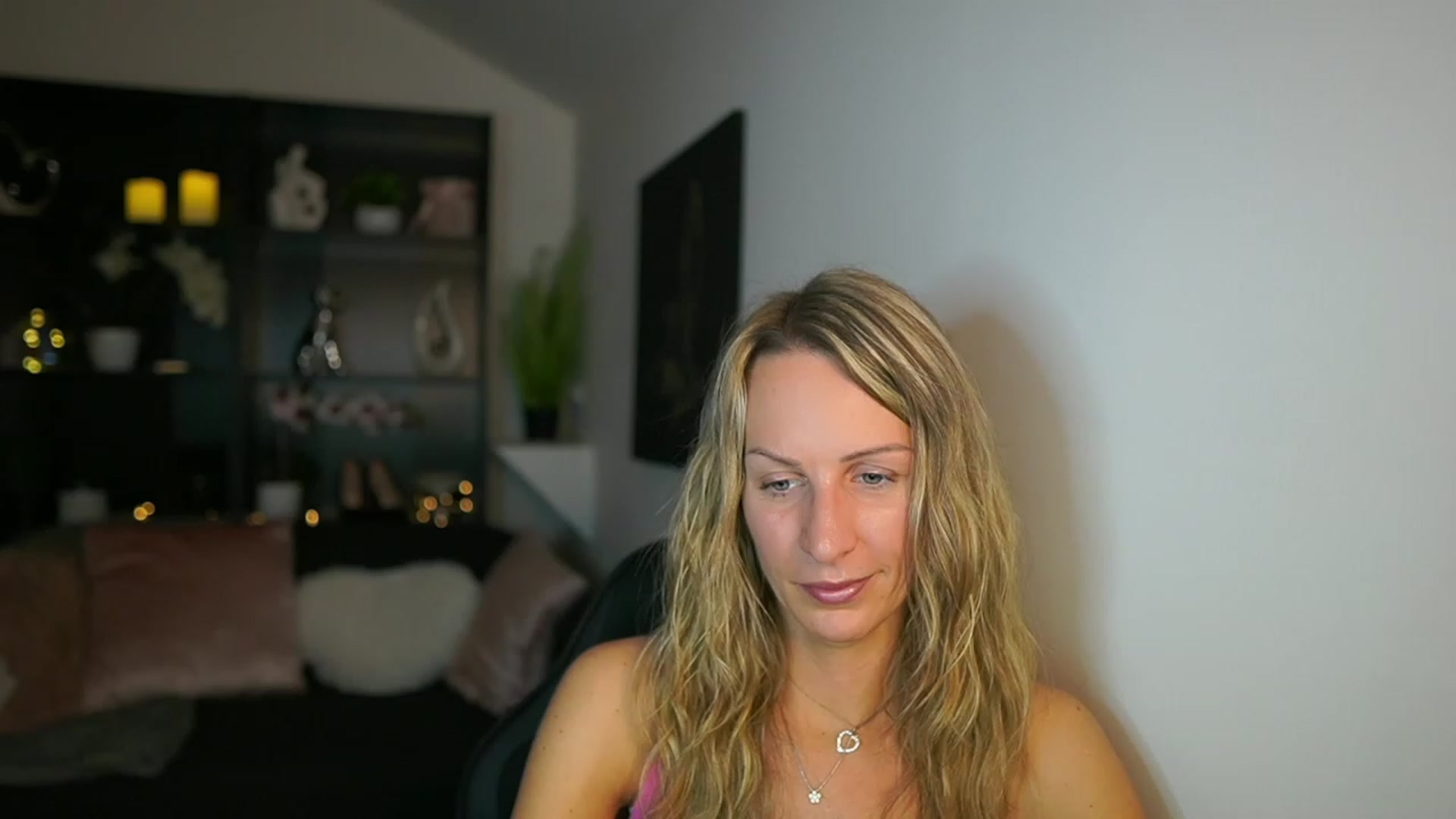 Gallery image thumbnail from Nikki__Sexx__'s myfreecams stream on, 11/09/2023, 15:29 image 1 of 20