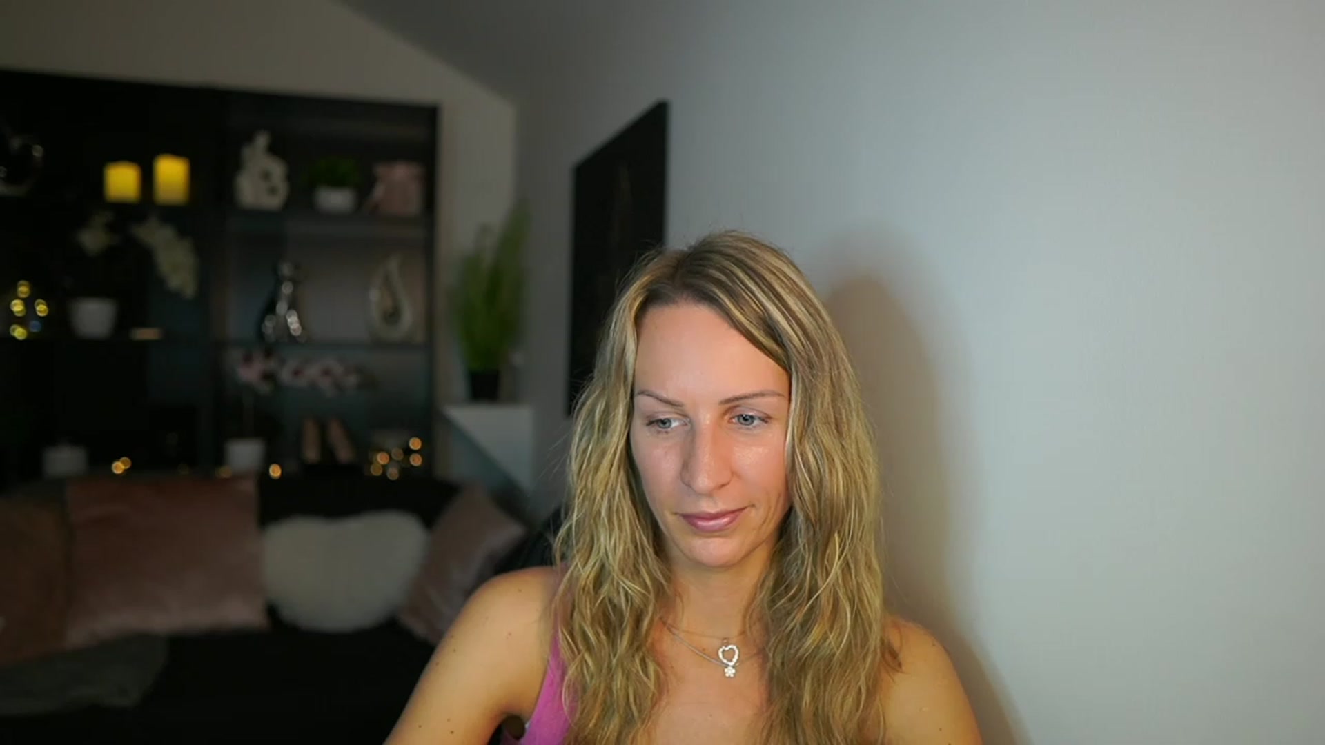 Gallery image thumbnail from Nikki__Sexx__'s myfreecams stream on, 11/09/2023, 15:29 image 18 of 20