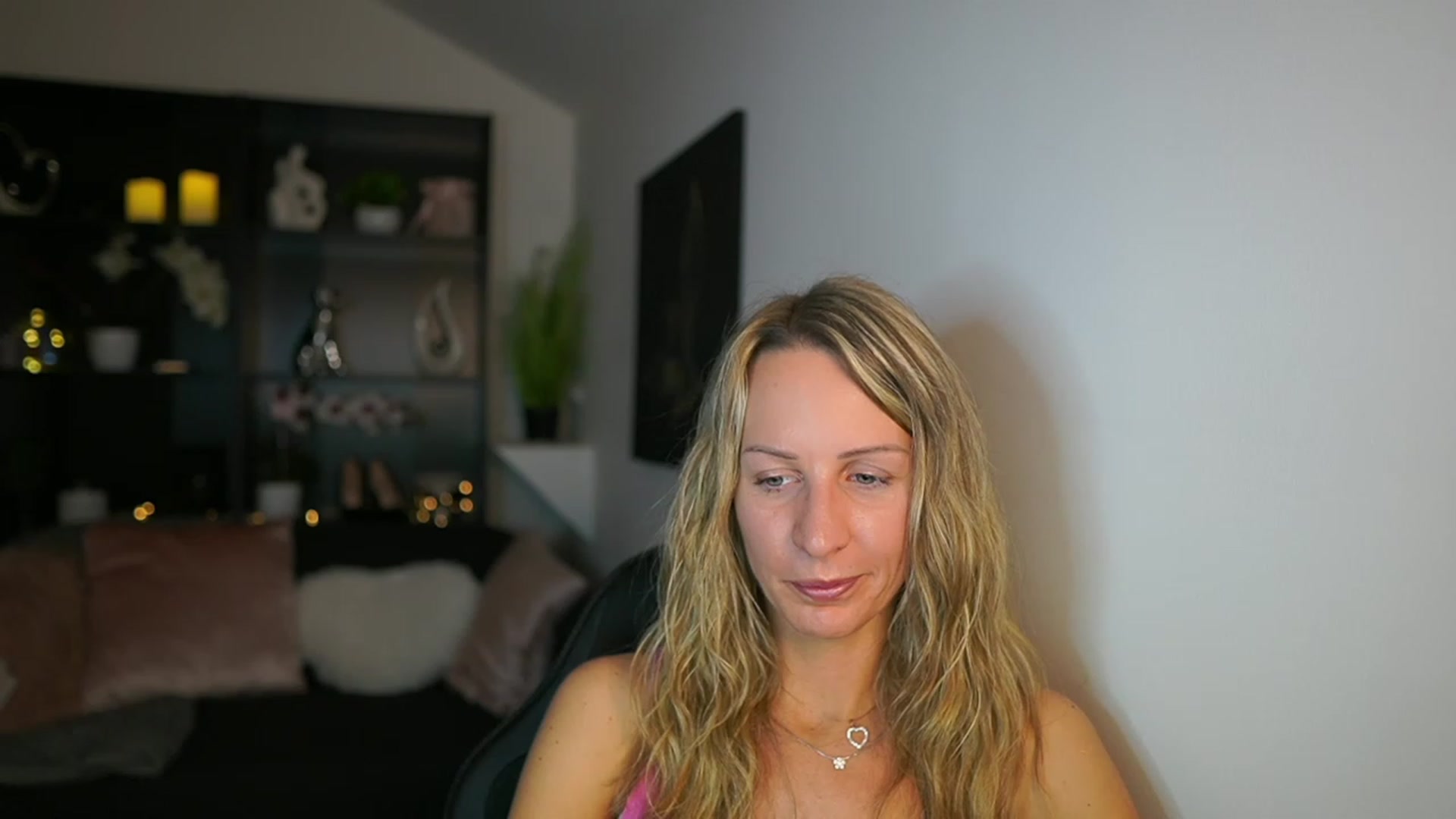 Gallery image thumbnail from Nikki__Sexx__'s myfreecams stream on, 11/09/2023, 15:29 image 2 of 20