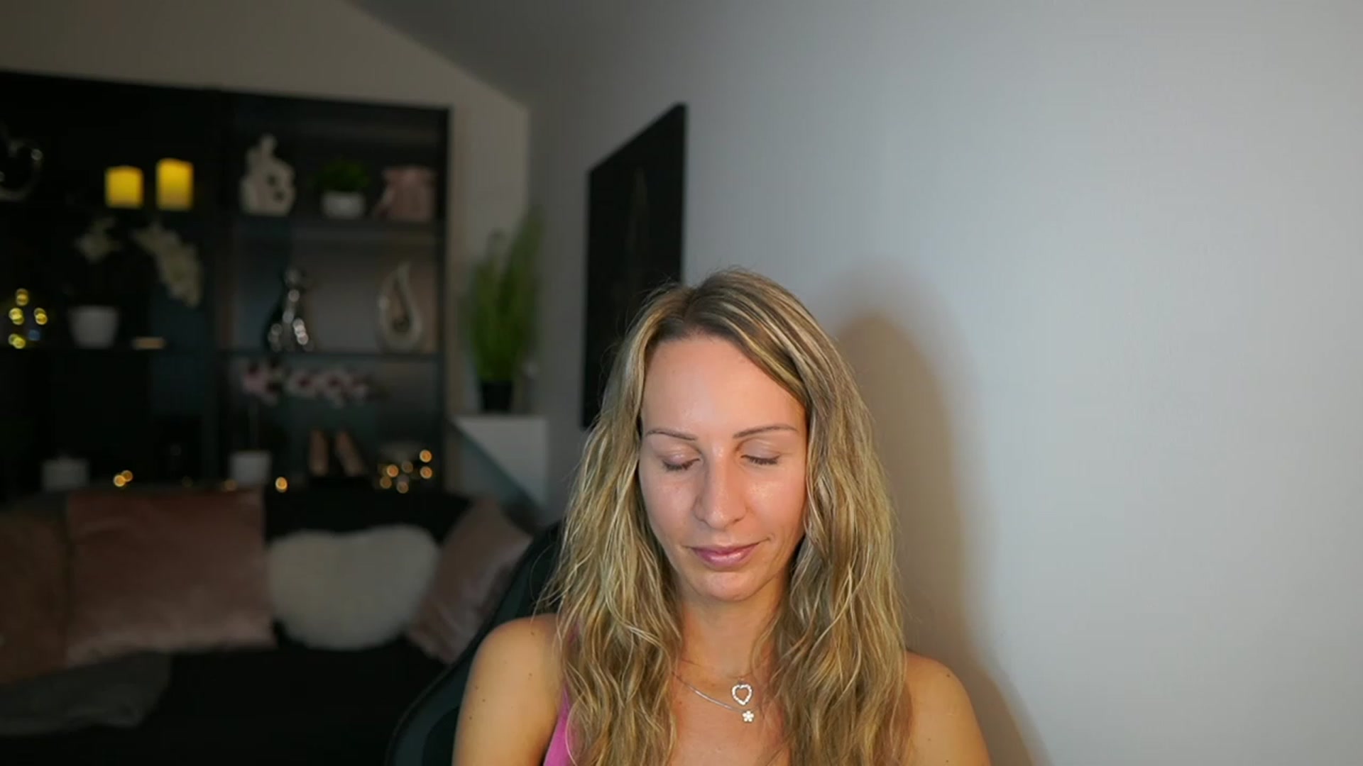 Gallery image thumbnail from Nikki__Sexx__'s myfreecams stream on, 11/09/2023, 16:55 image 1 of 20