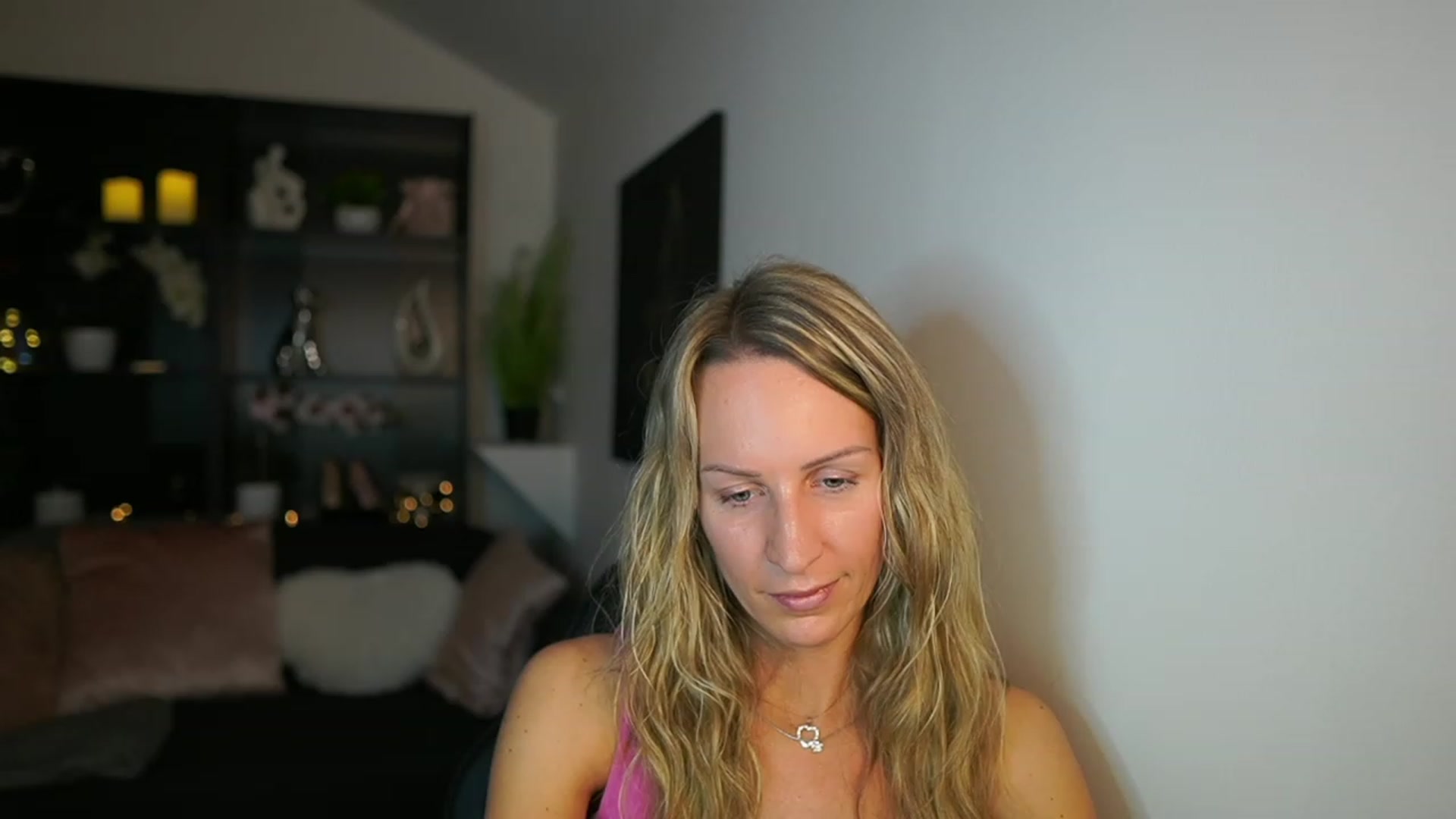 Gallery image thumbnail from Nikki__Sexx__'s myfreecams stream on, 11/09/2023, 16:55 image 14 of 20