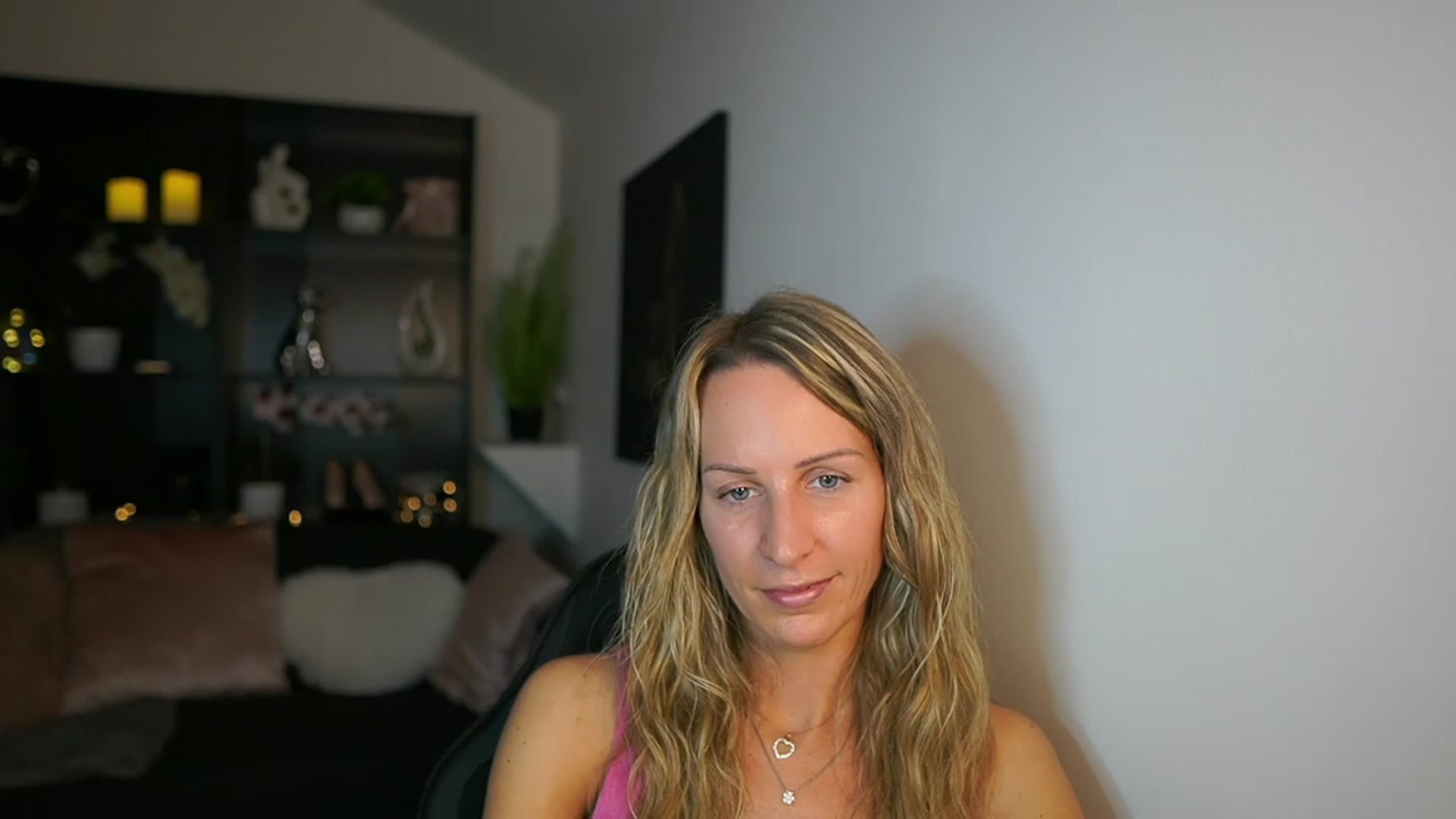 Gallery image thumbnail from Nikki__Sexx__'s myfreecams stream on, 11/09/2023, 16:55 image 9 of 20