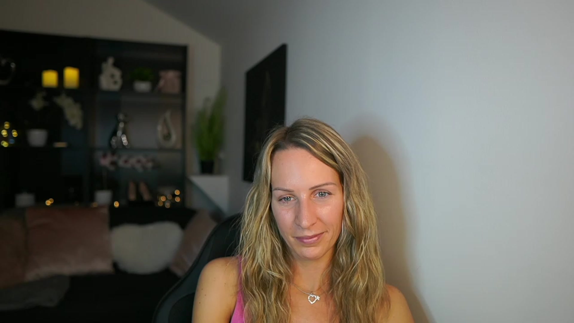 Gallery image thumbnail from Nikki__Sexx__'s myfreecams stream on, 11/09/2023, 16:55 image 5 of 20